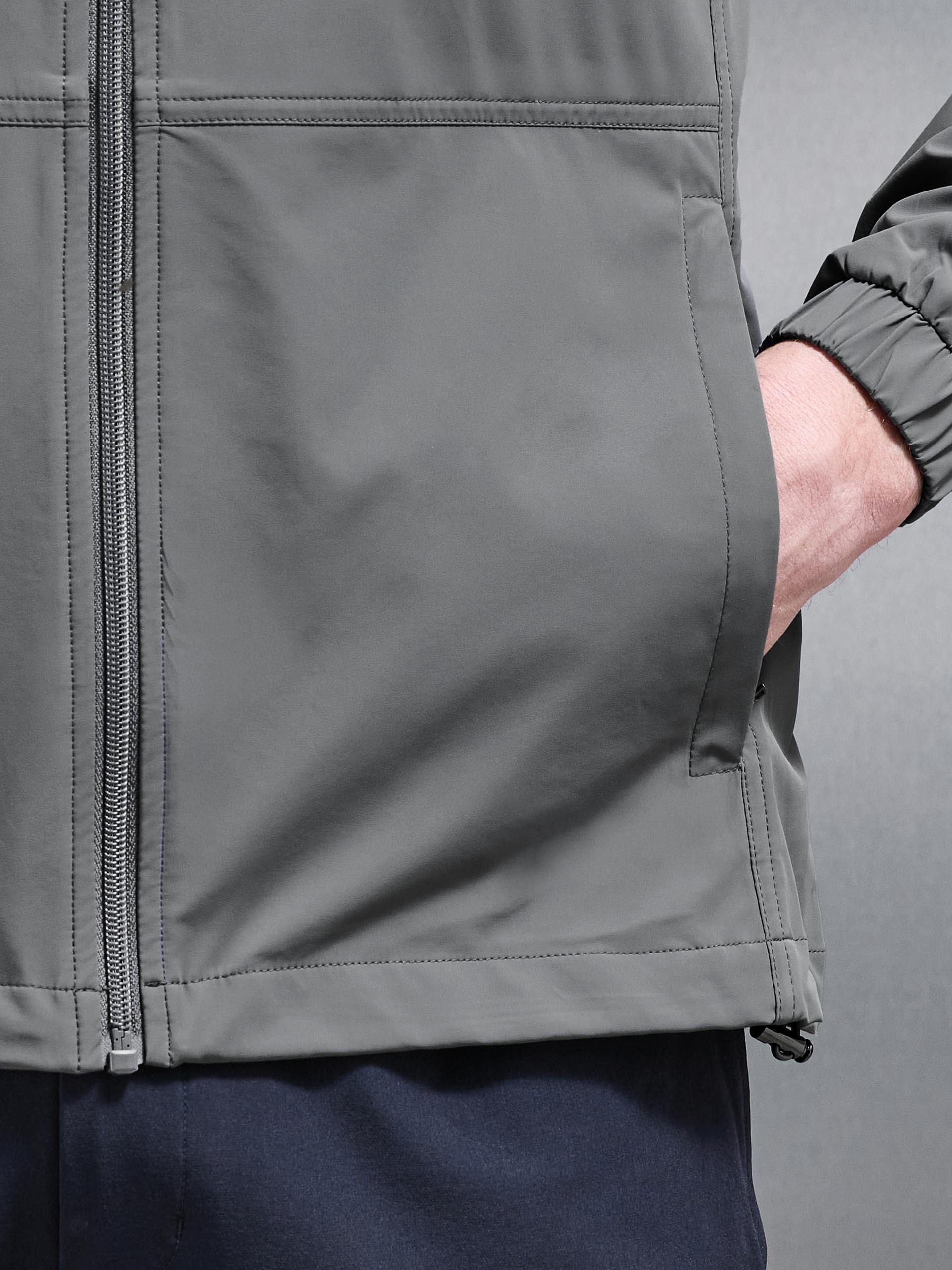 Mens Shell Stripe Windbreaker in Mid Grey