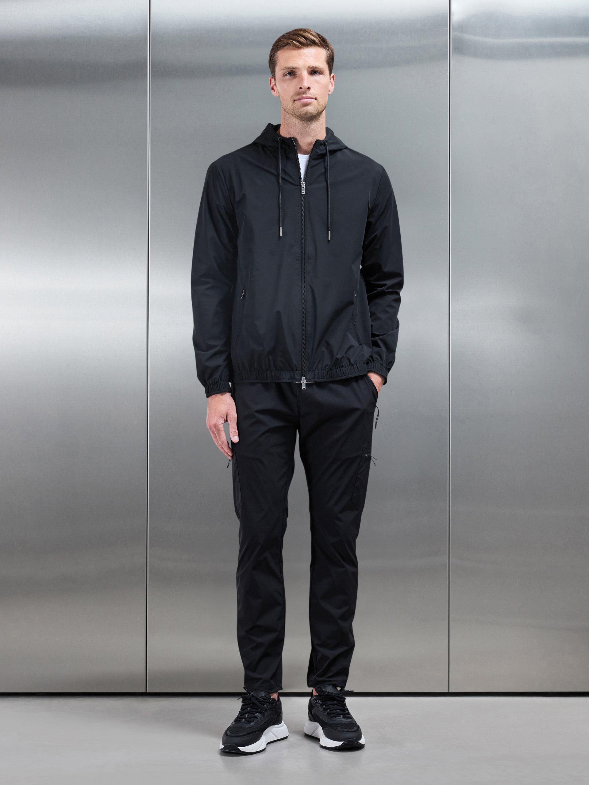 Mens Shell Windbreaker in Black