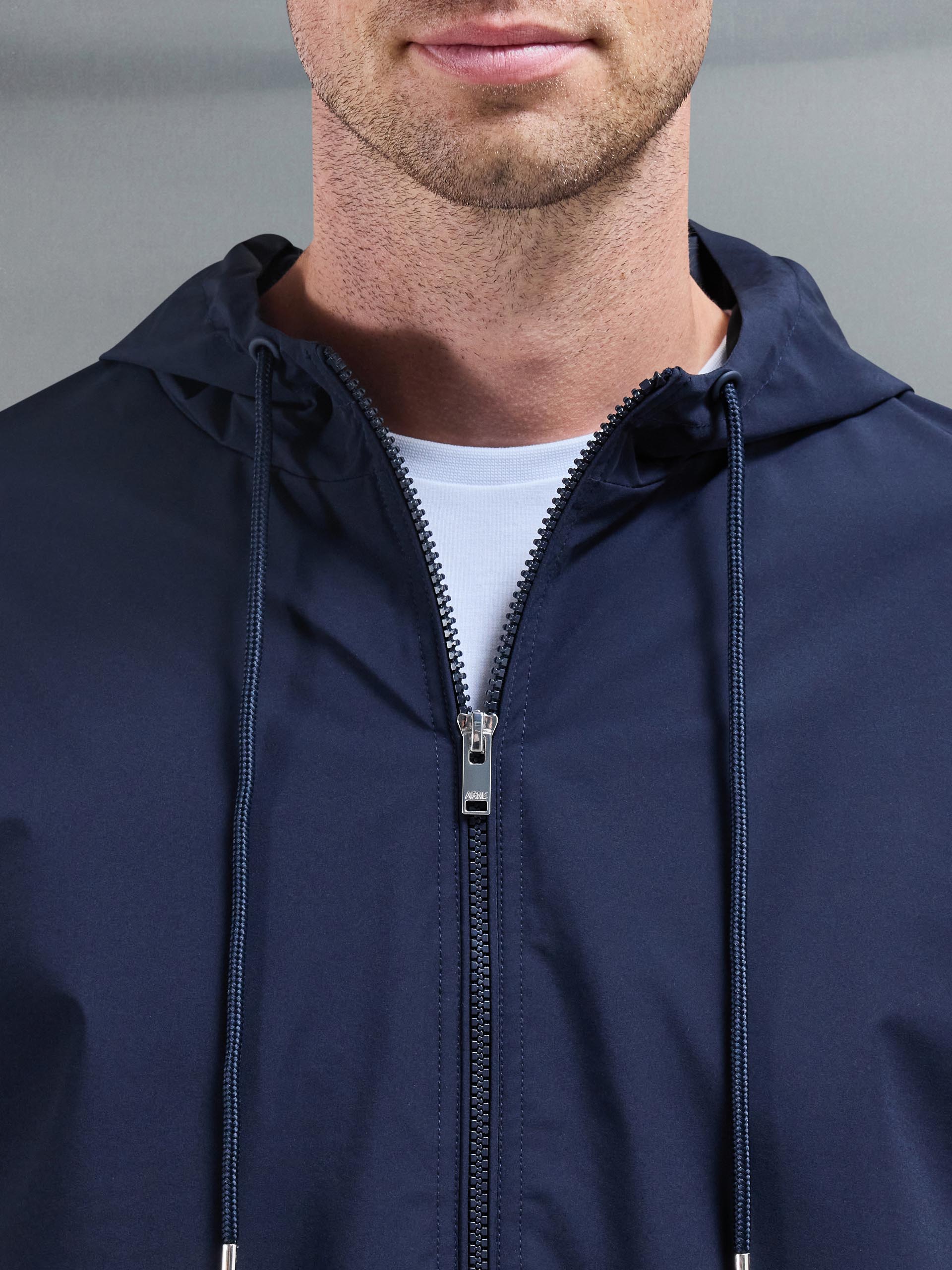 Mens Shell Windbreaker in Navy