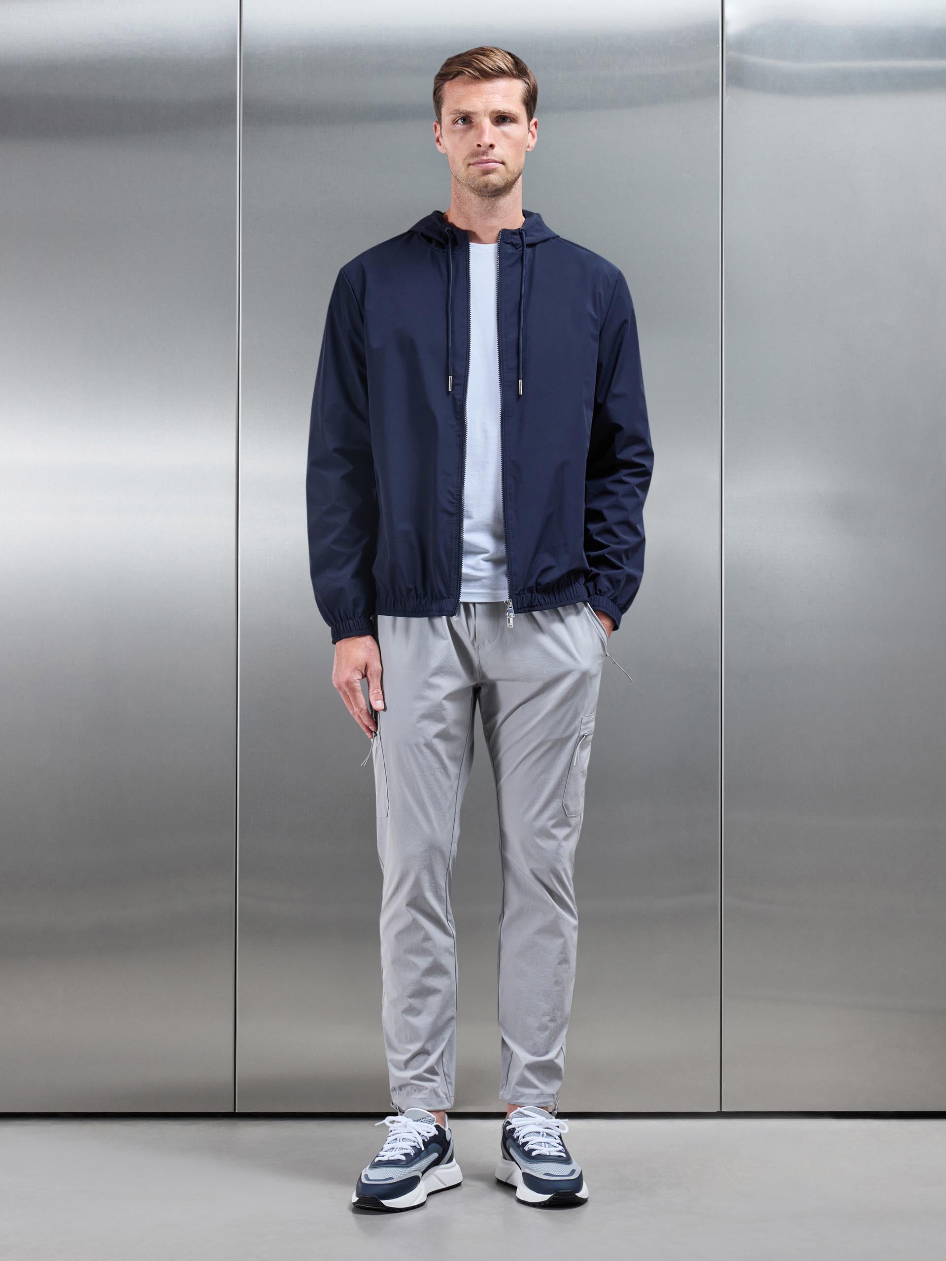 Mens Shell Windbreaker in Navy