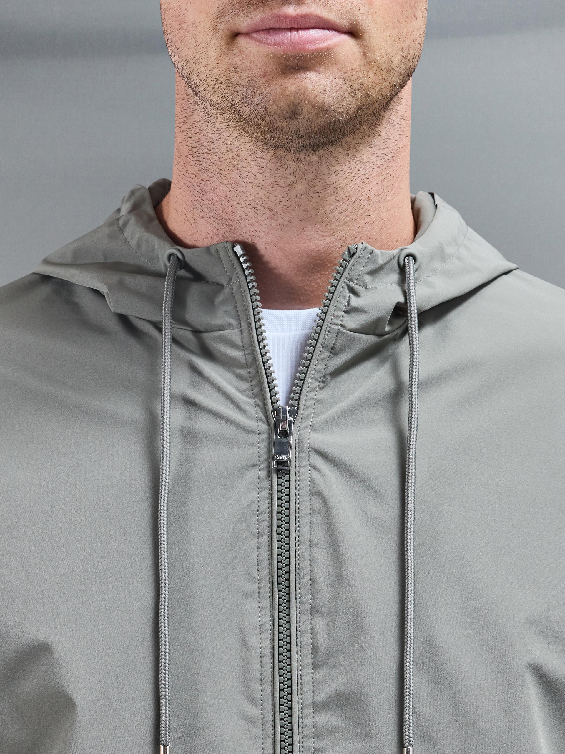 Mens Shell Windbreaker in Olive