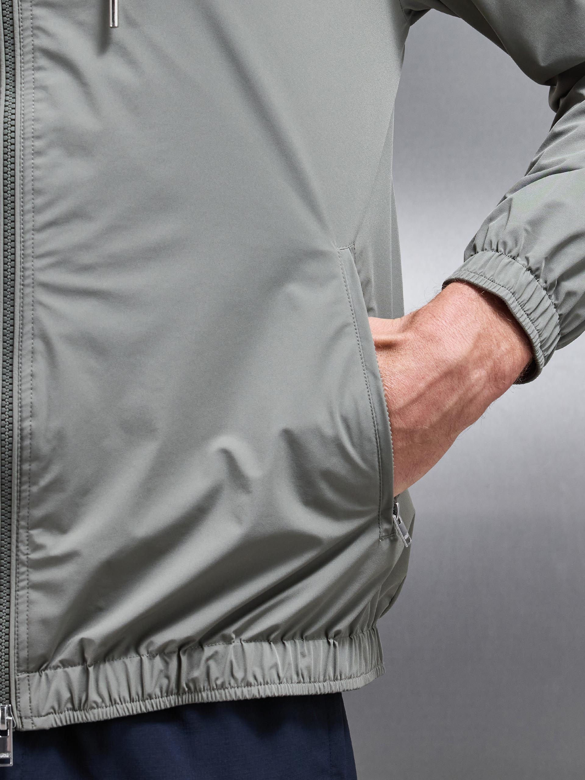 Mens Shell Windbreaker in Olive