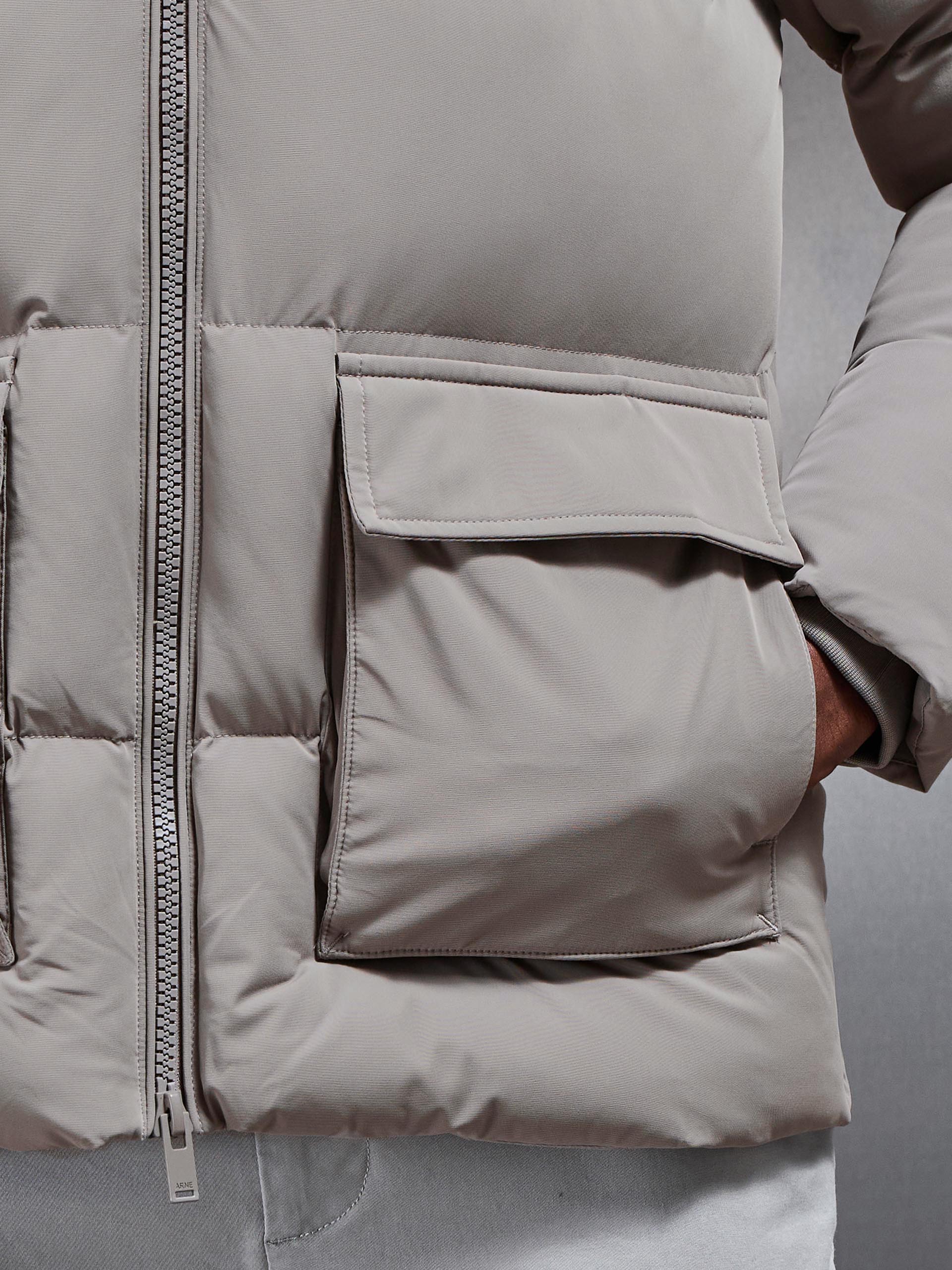 Mens Short Puffer Parka in Taupe