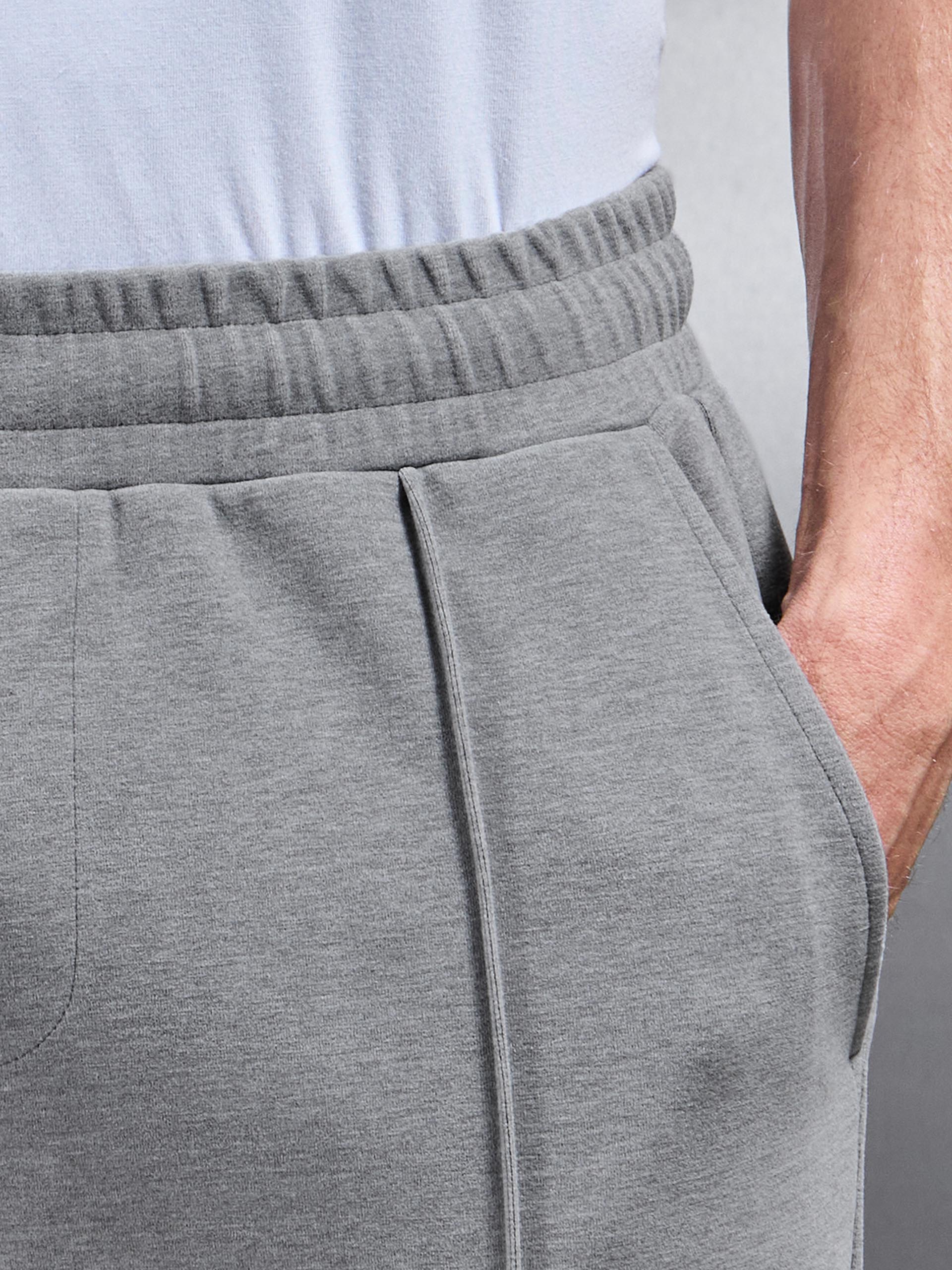 Mens Slim Fit Knitted Jogger in Marl Grey