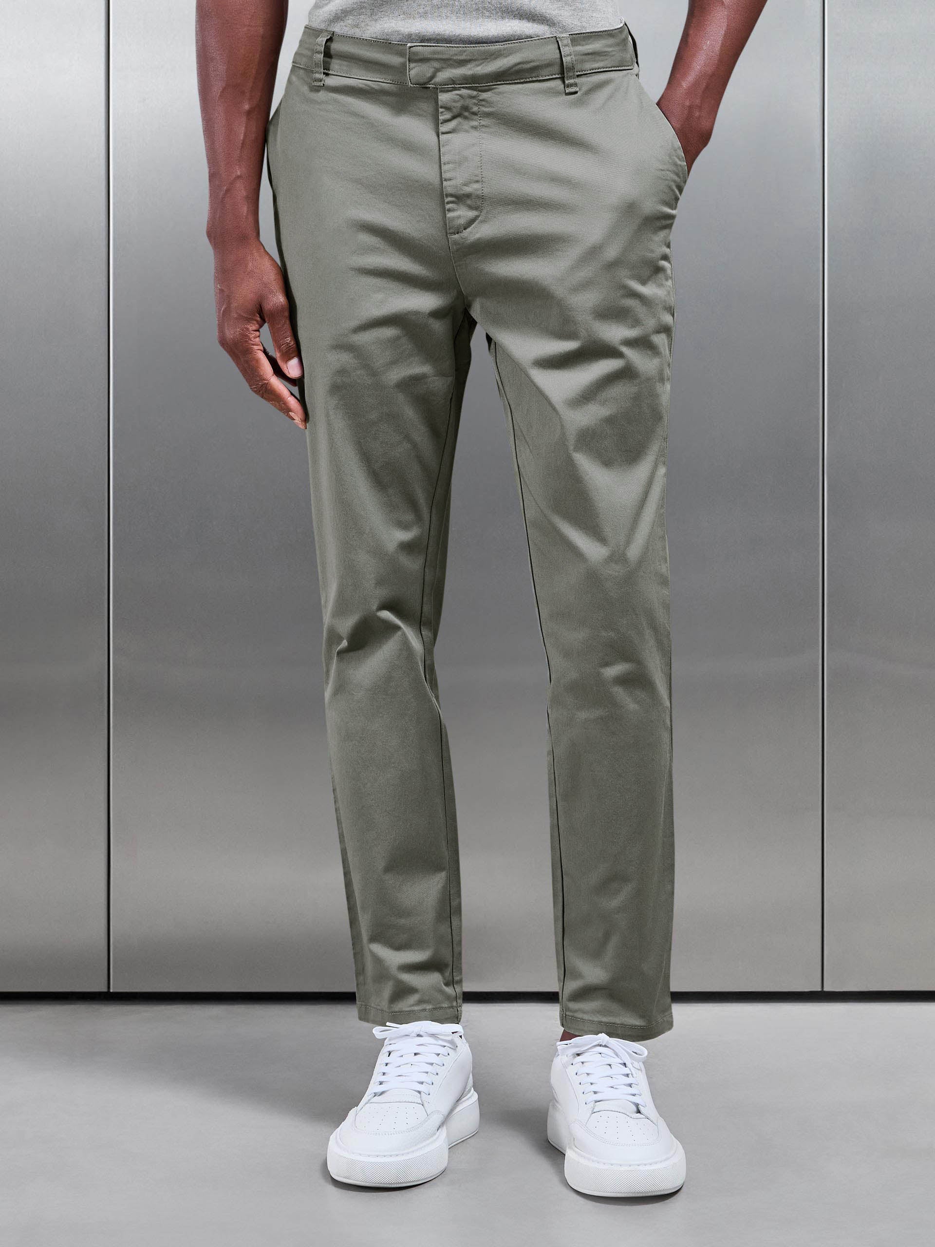 Mens Slim Fit Tailored Chino Trouser in Olive