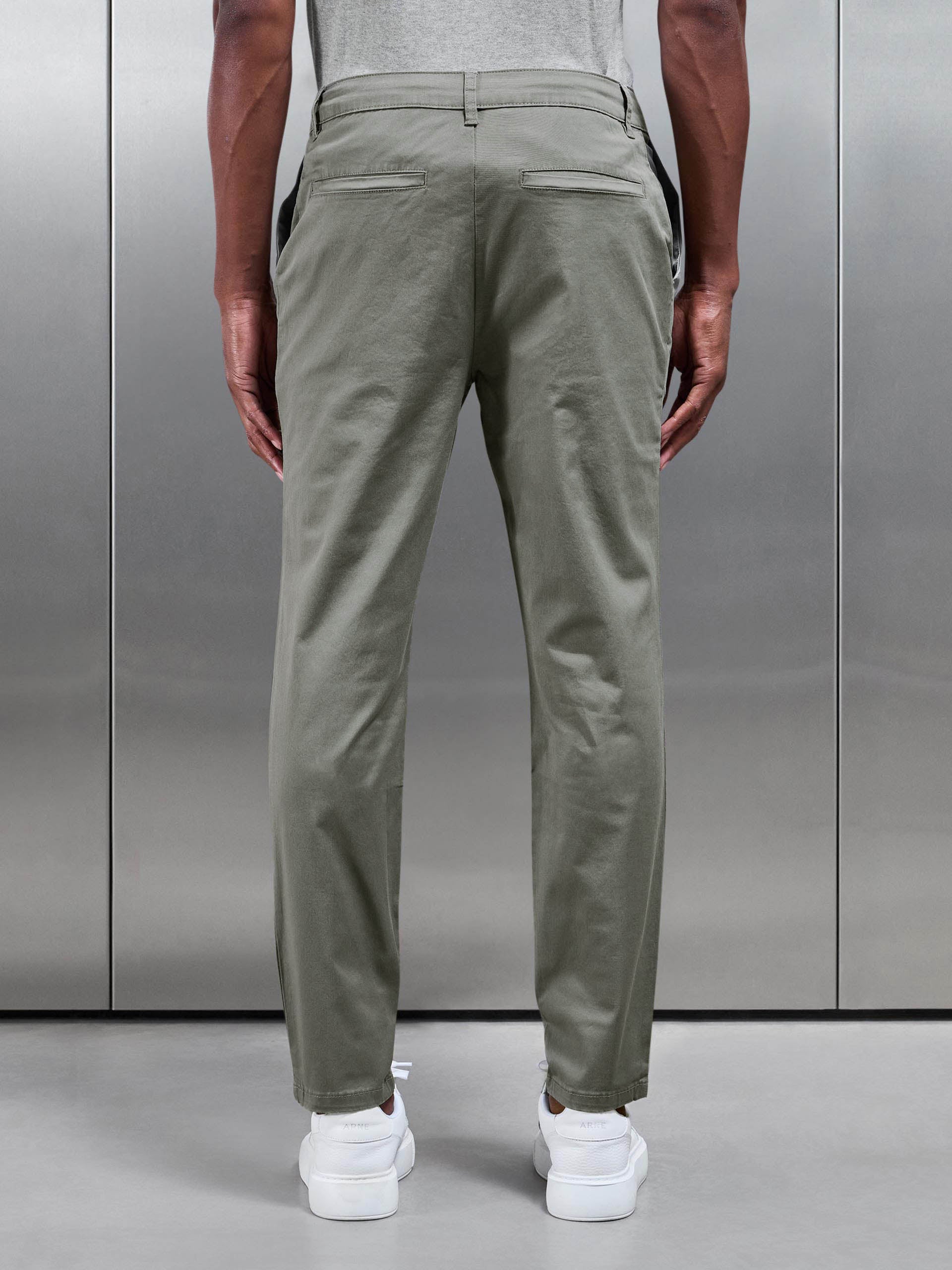Mens Slim Fit Tailored Chino Trouser in Olive