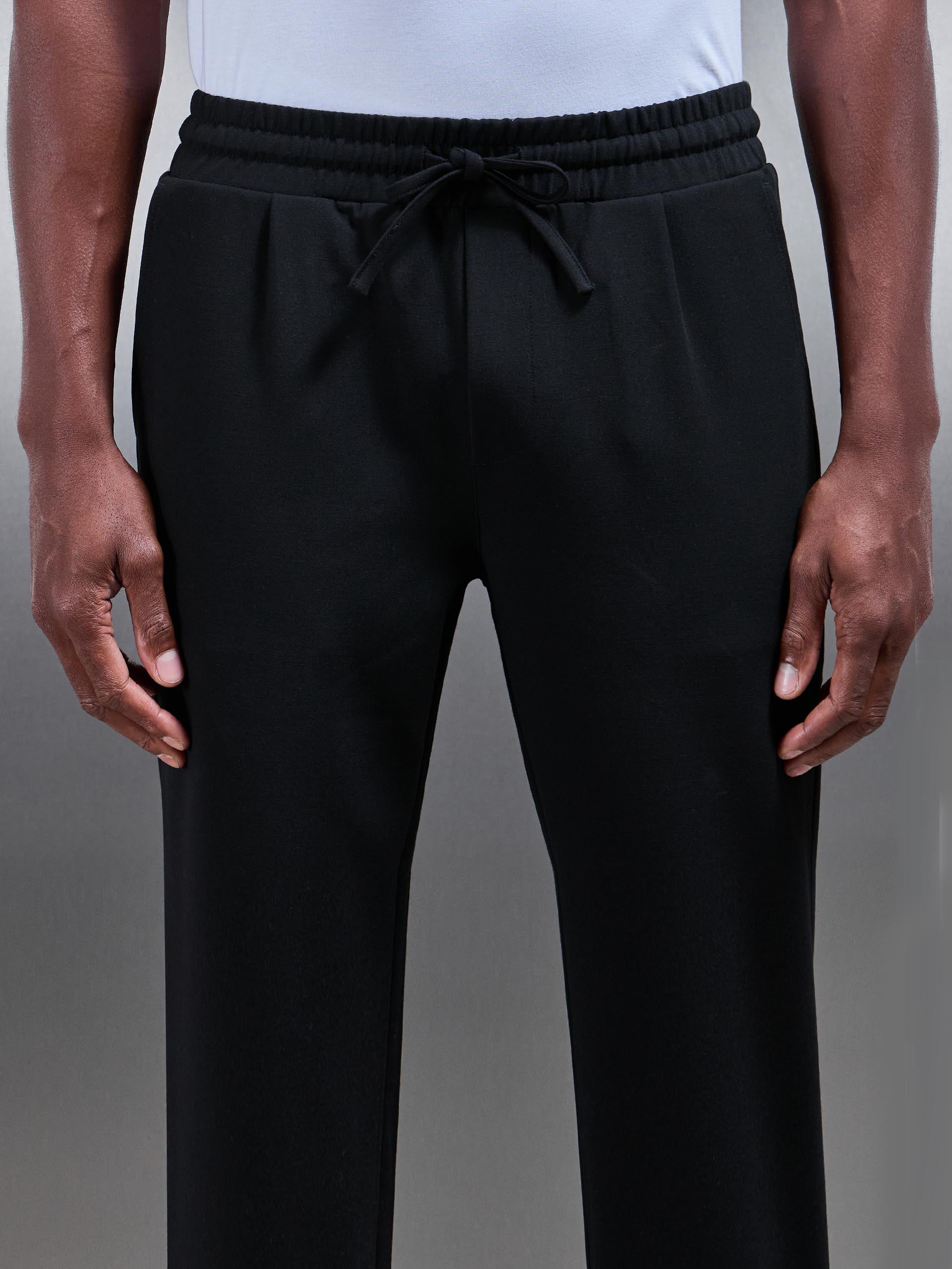 Mens Smart Casual Jogger in Black