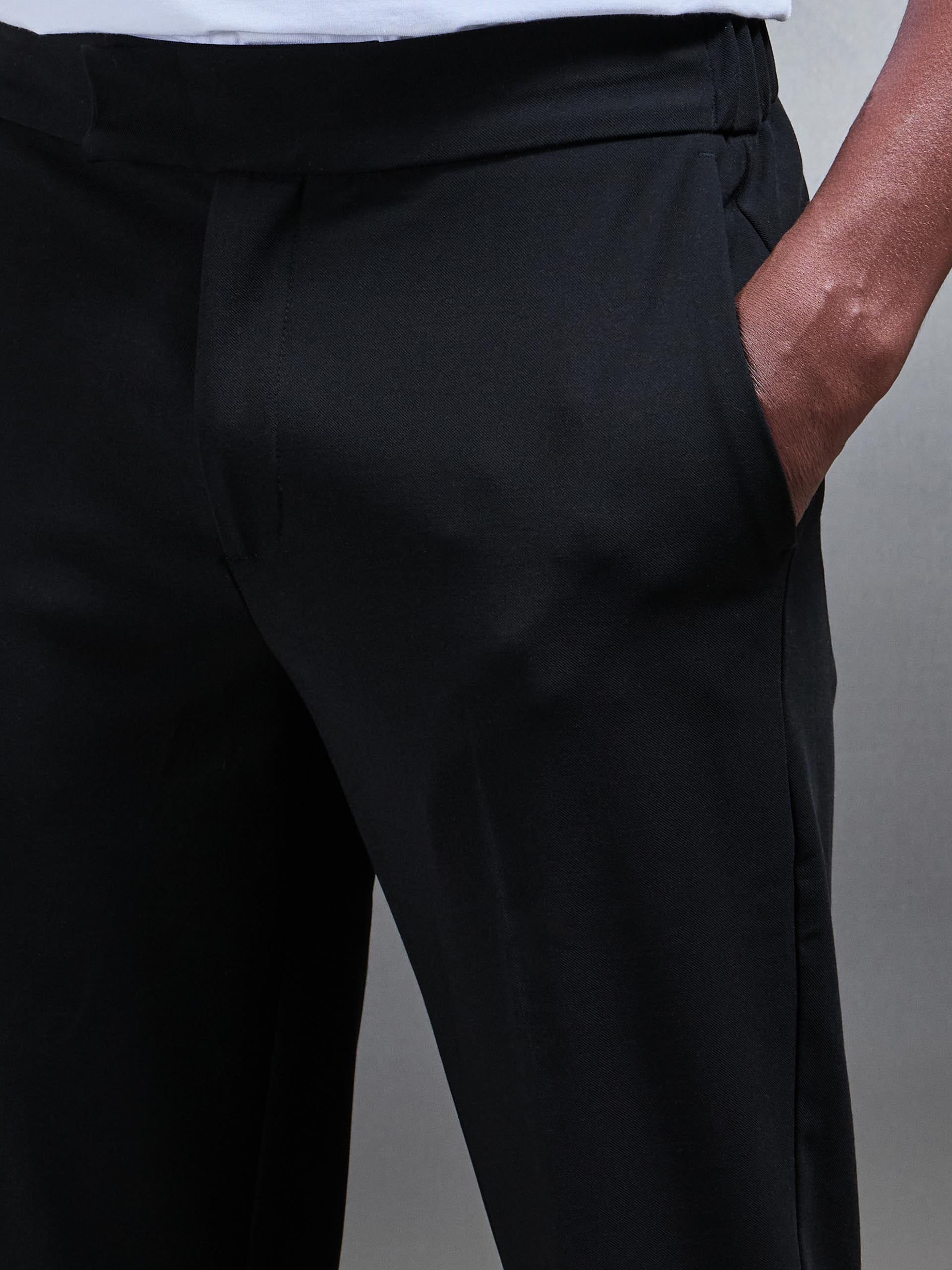 Mens Smart Tailored Drawstring Stretch Trouser in Black