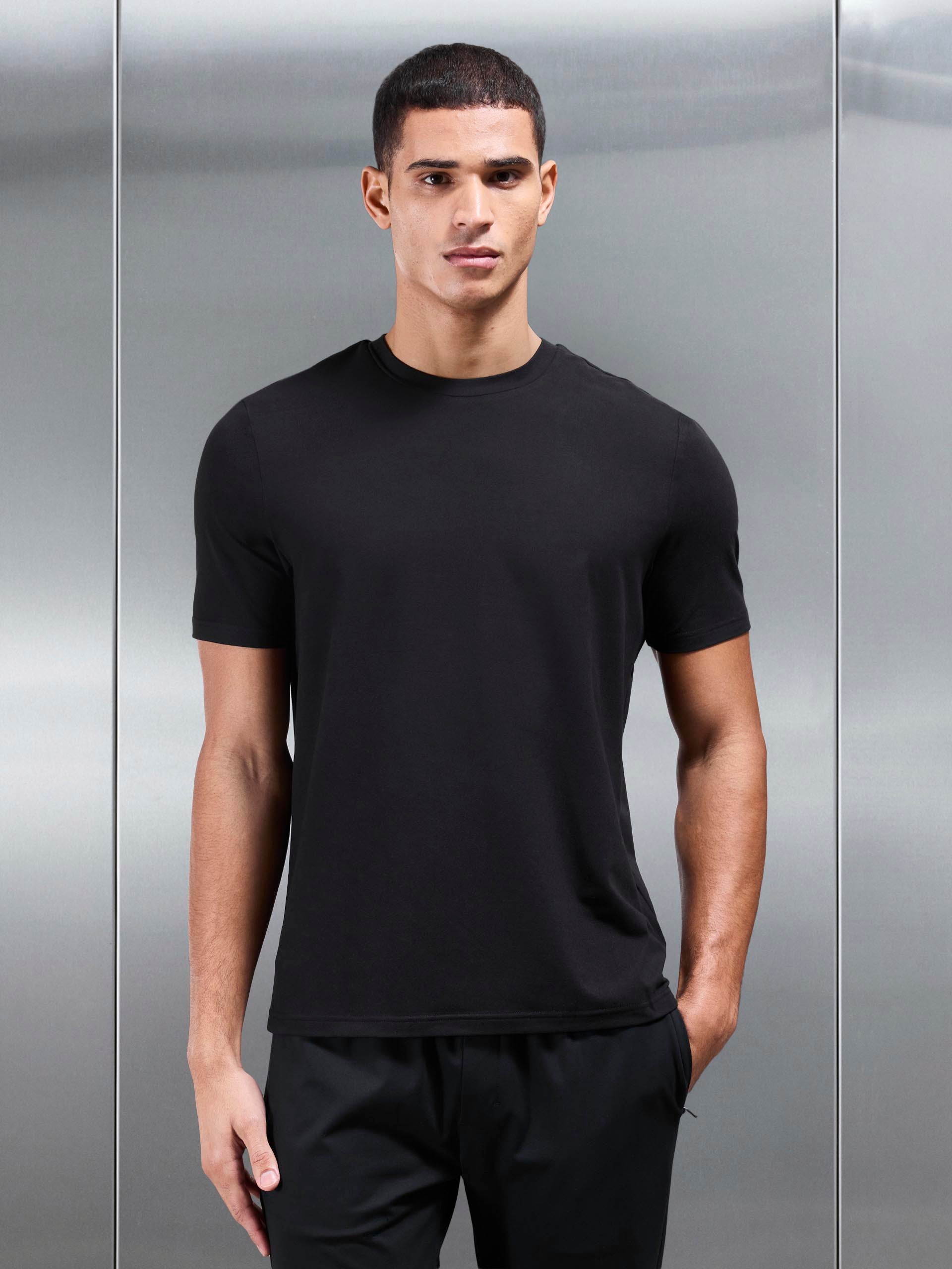 Mens Soft Jersey Active T-Shirt in Black