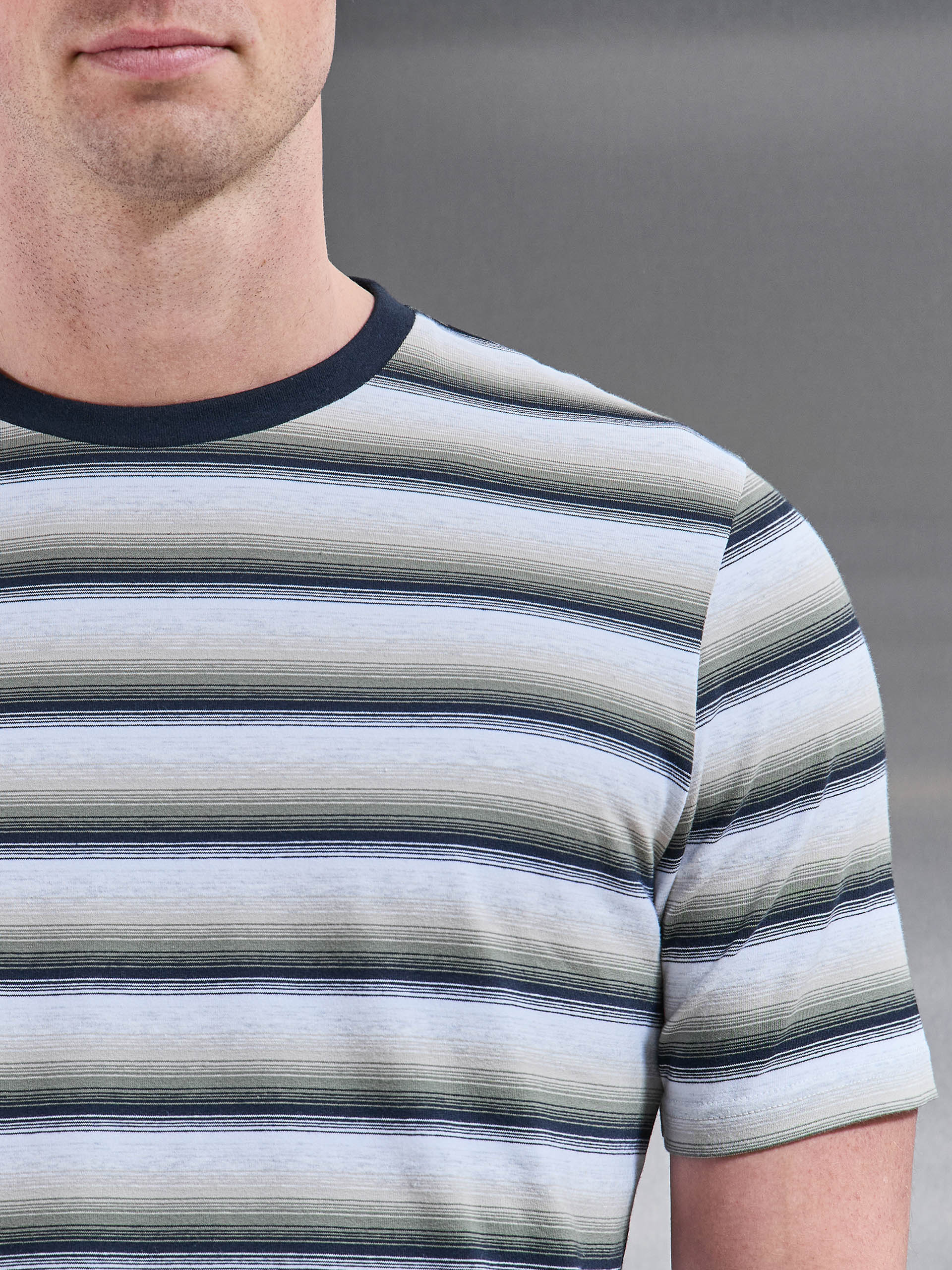Mens Space Dye Stripe T-Shirt in Navy