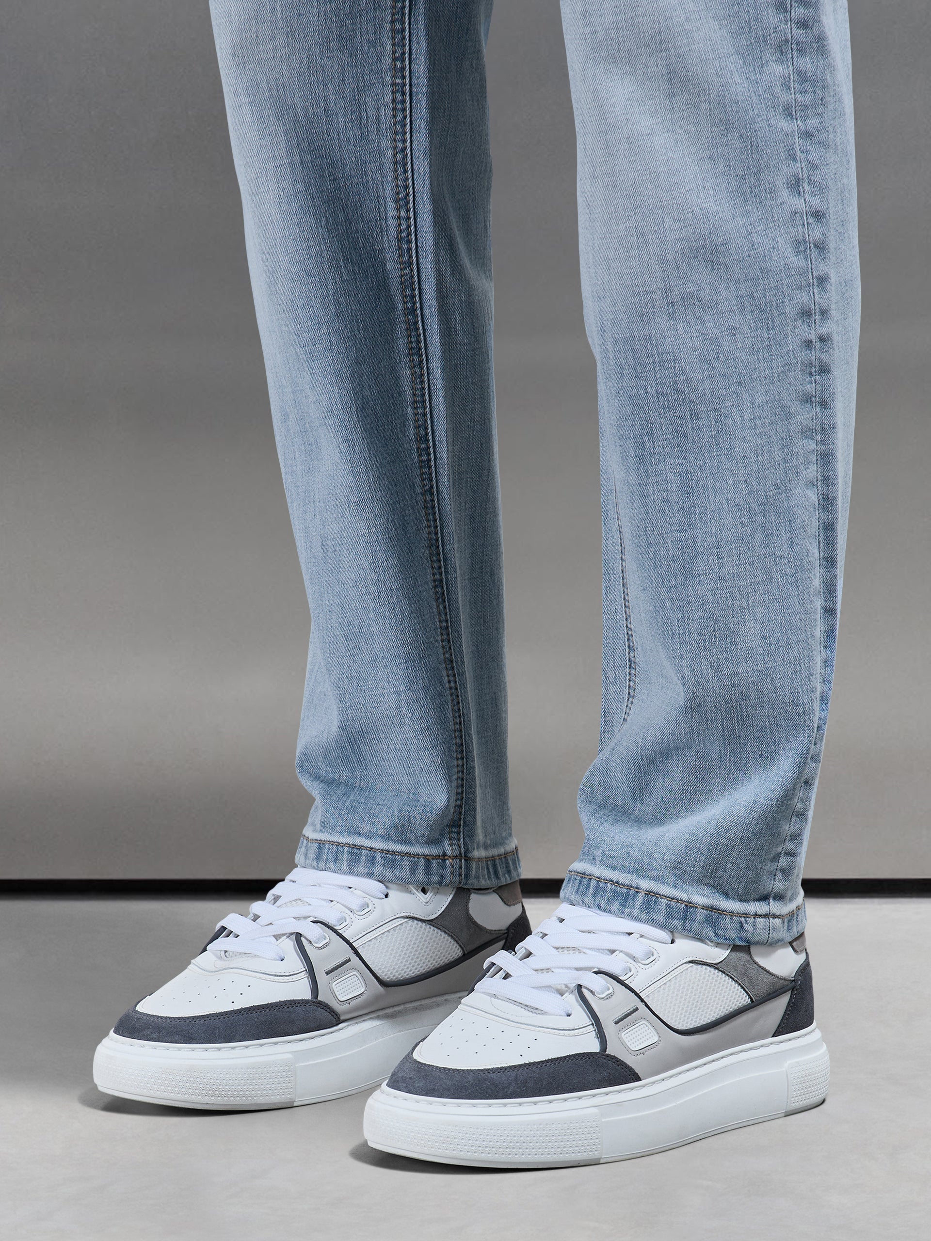 Mens Straight Leg Denim Jeans in Light Blue