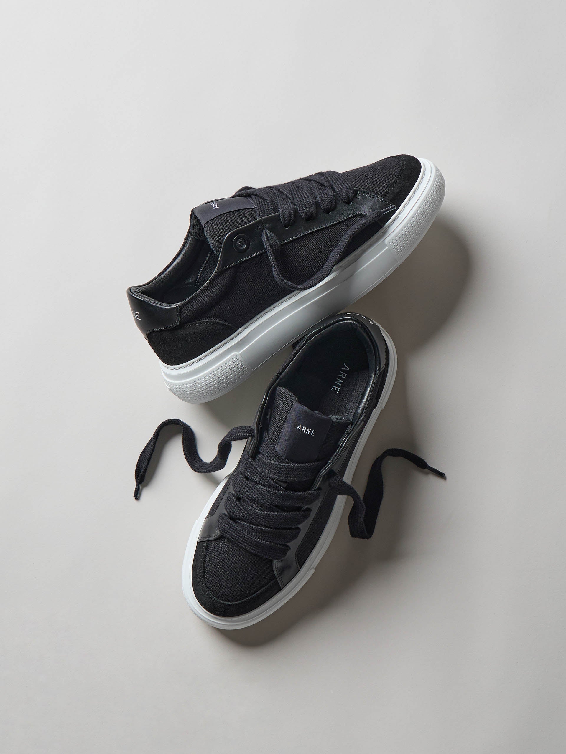 Mens Studio Trainer in Black