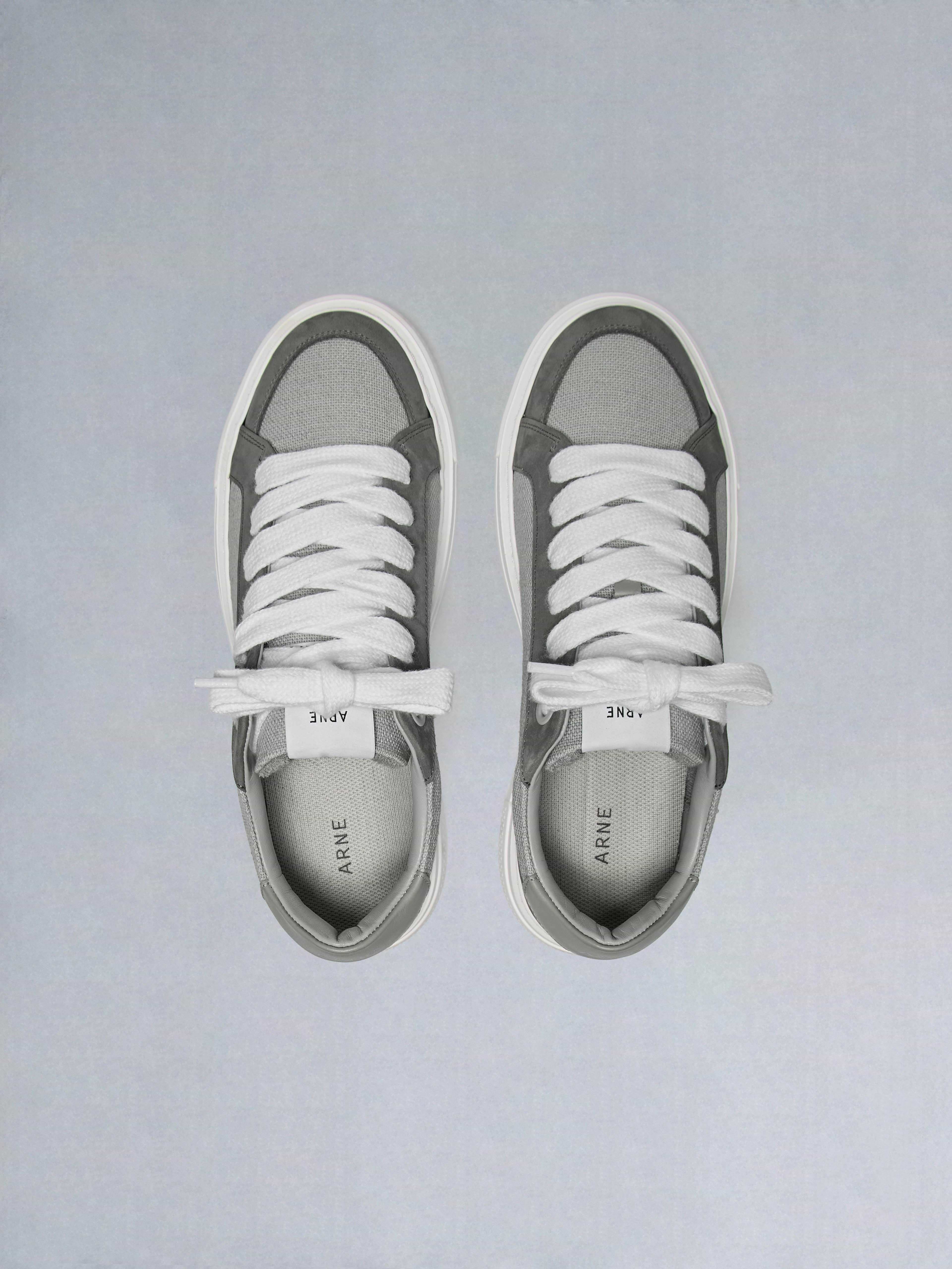Studio Trainer in Grey