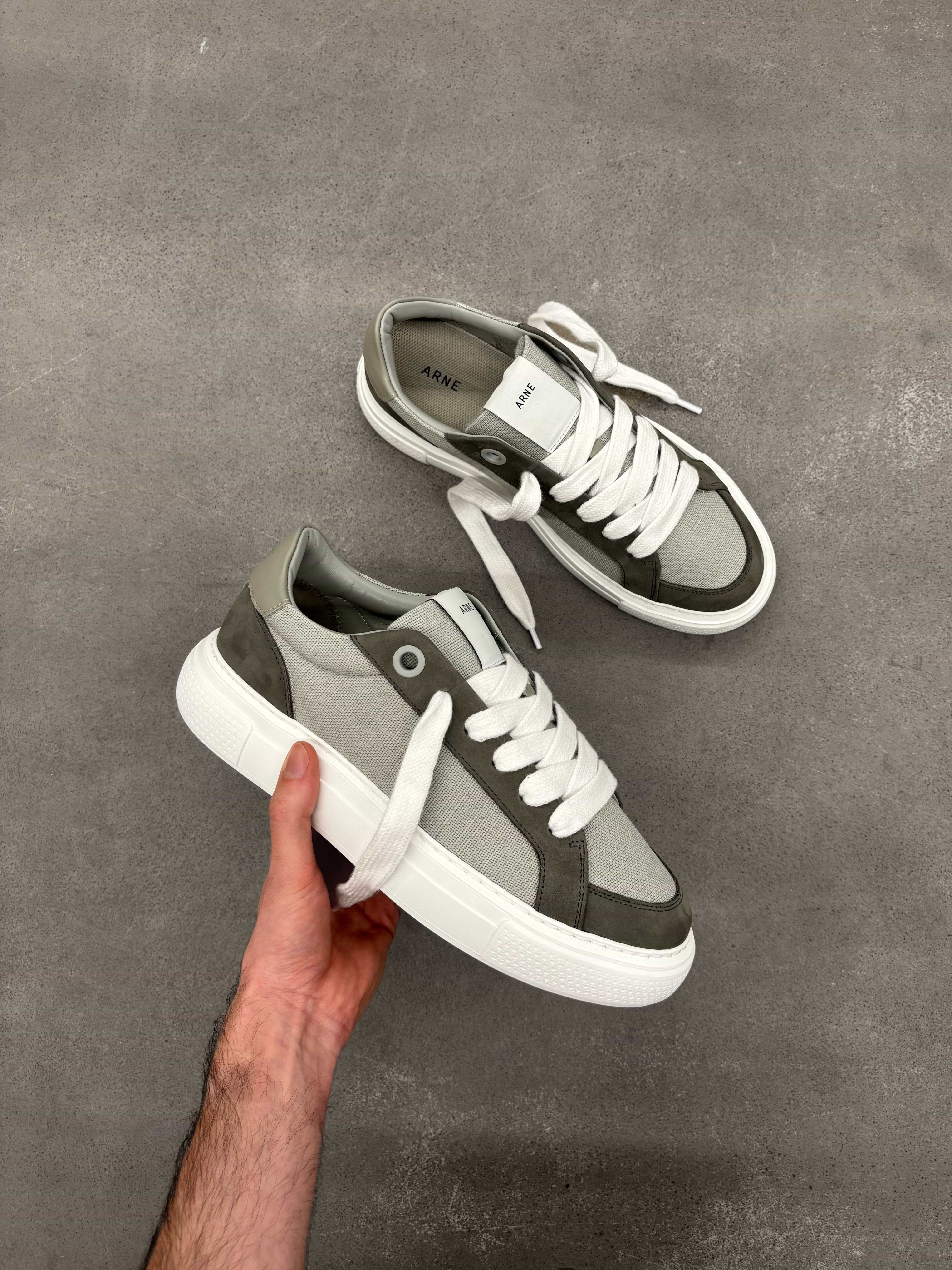 Studio Trainer in Grey