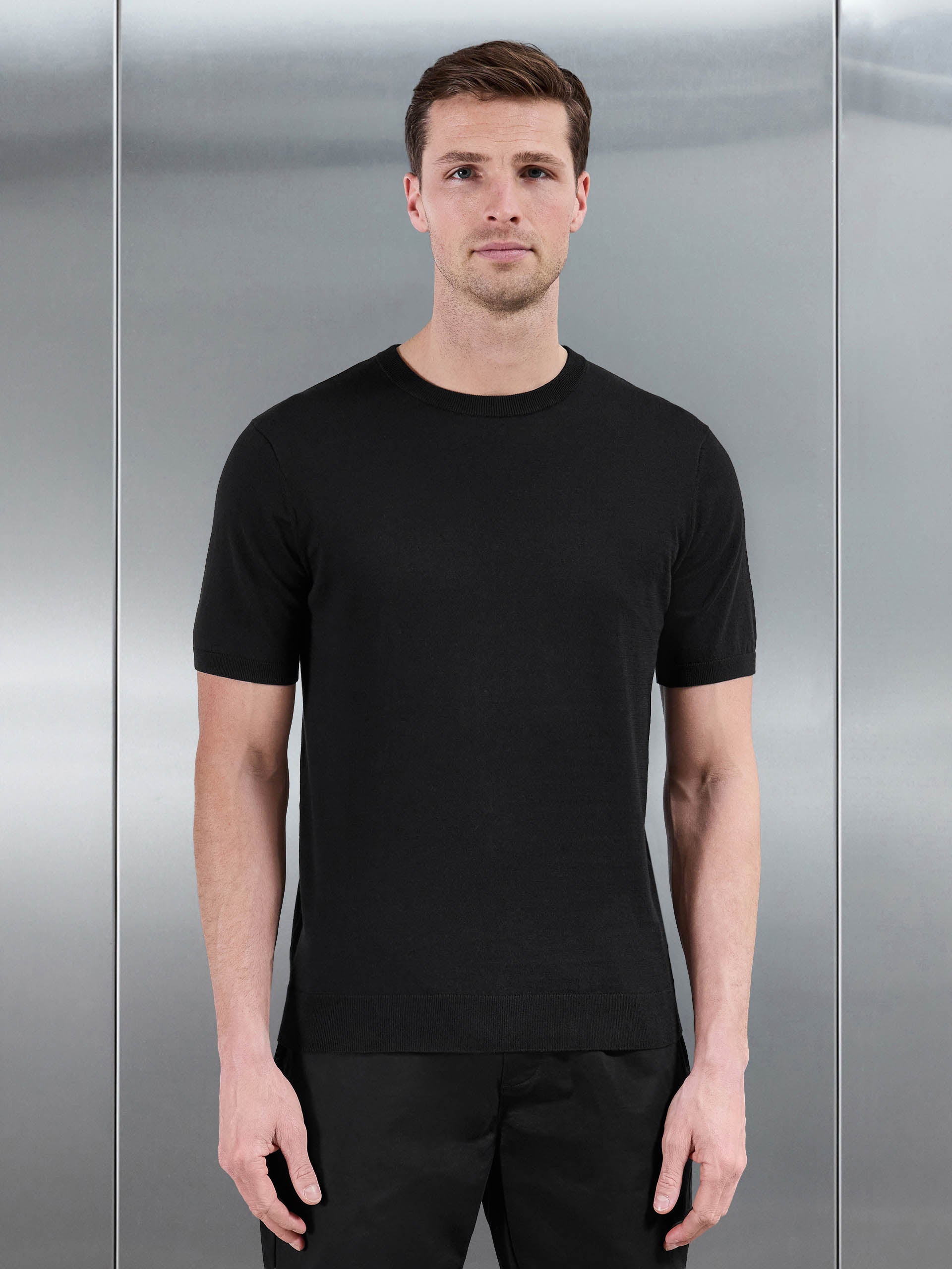 Mens Summer Cotton Knitted T-Shirt in Black