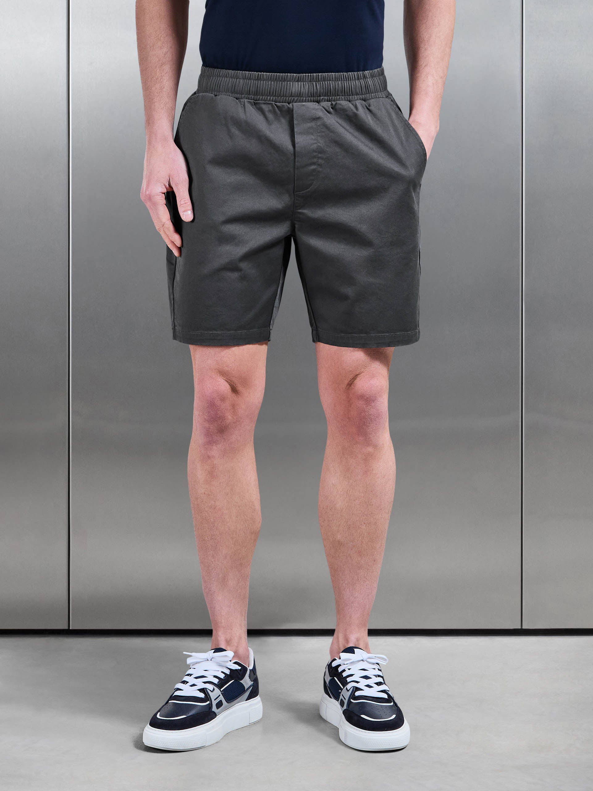 Mens Tailored Chino Drawstring Short in Grey