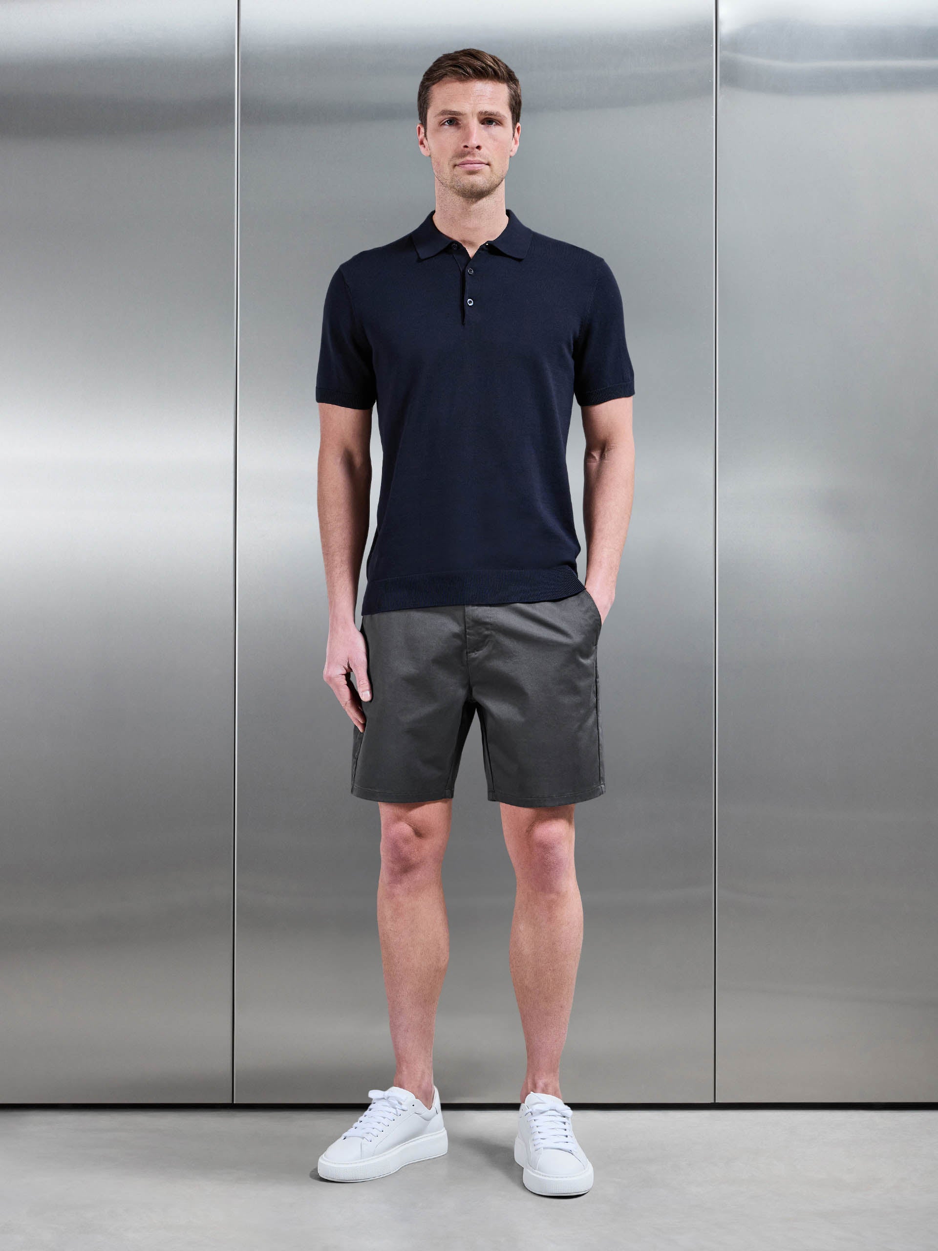 Mens Tailored Chino Short in Grey