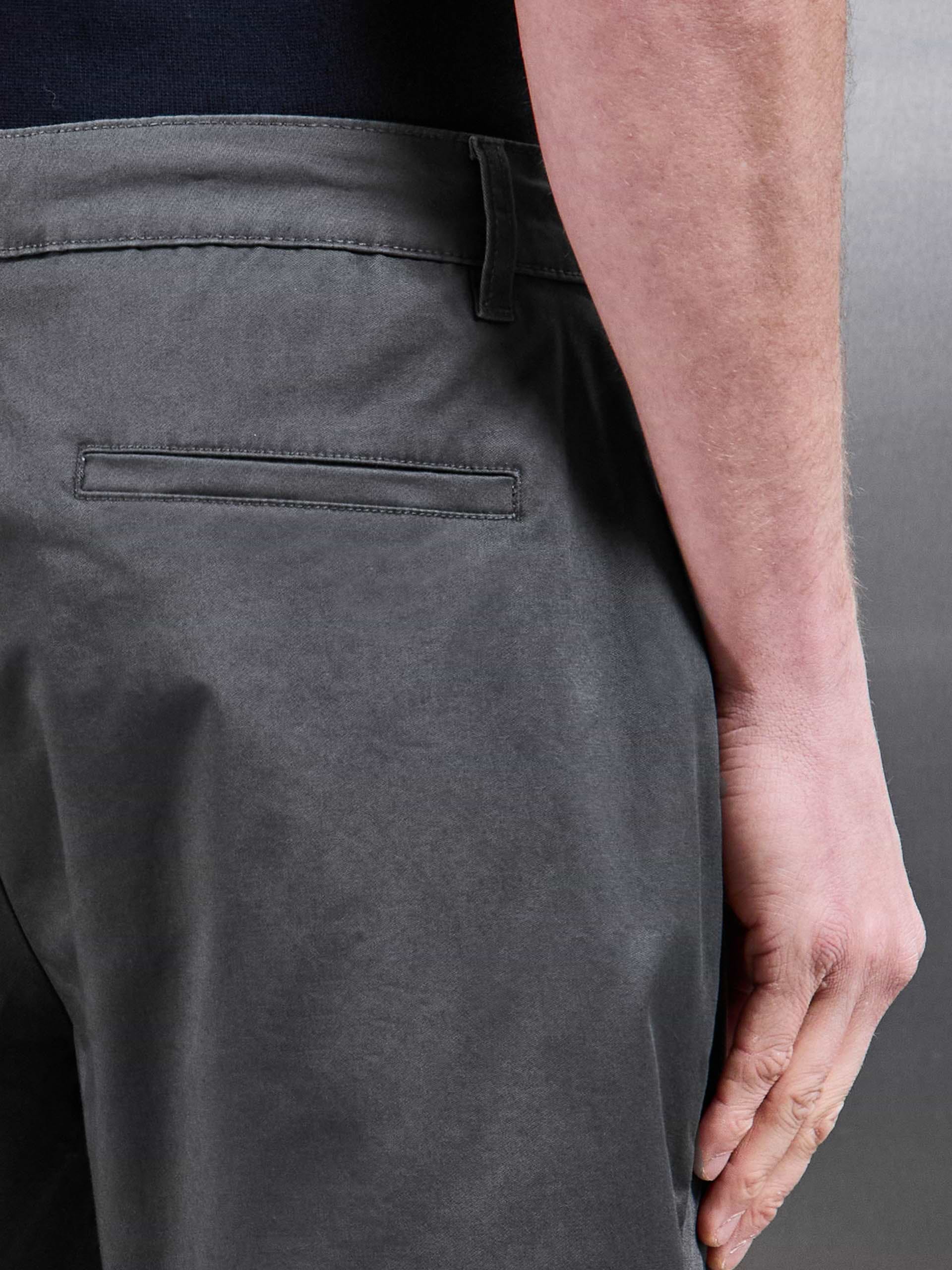 Tailored Chino Short in Grey