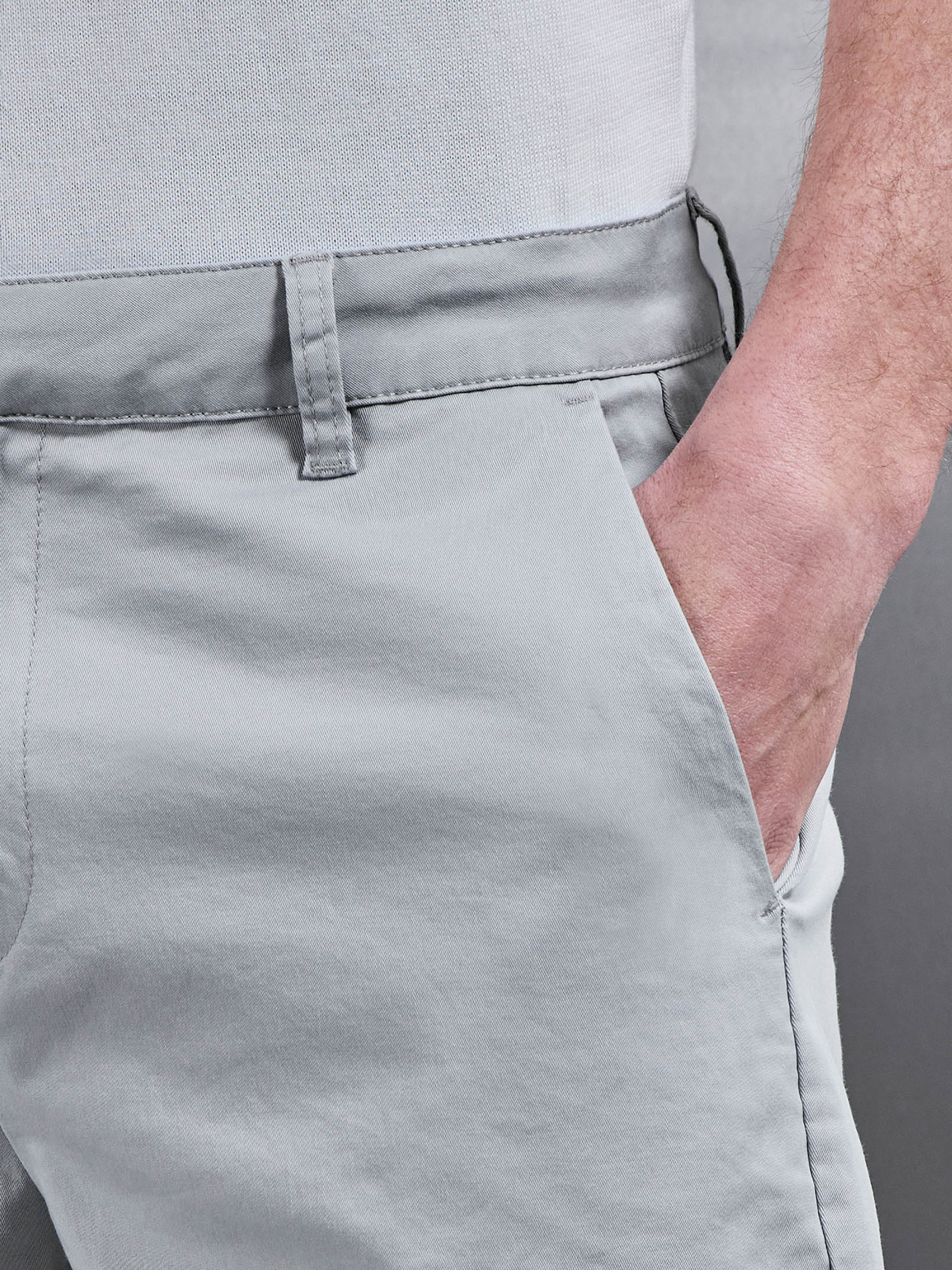 Mens Tailored Chino Short in Mid Grey