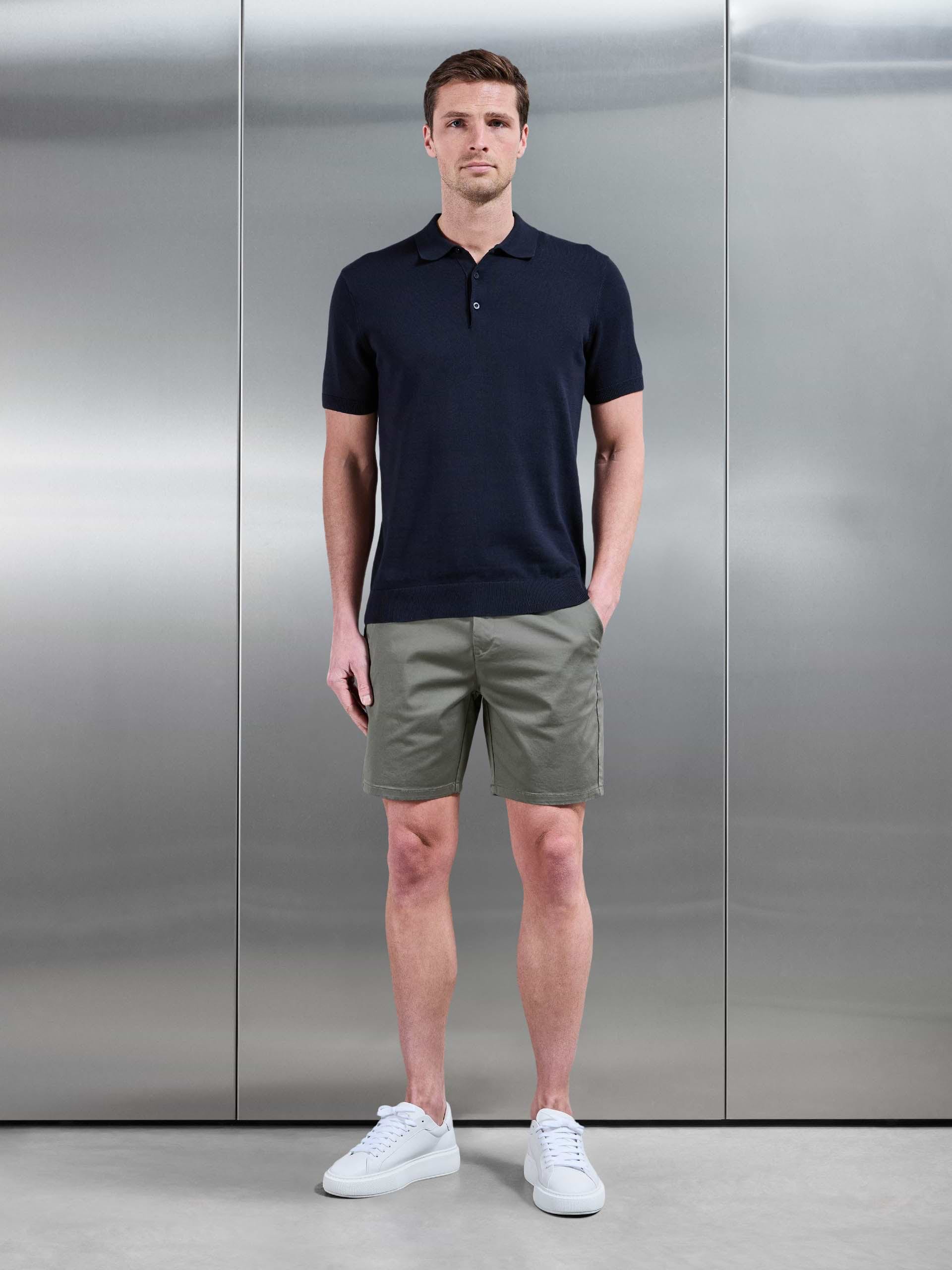 Mens Tailored Chino Short in Olive