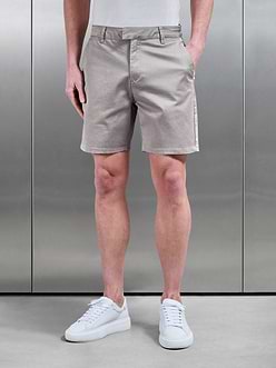 Mens Tailored Chino Short in Taupe