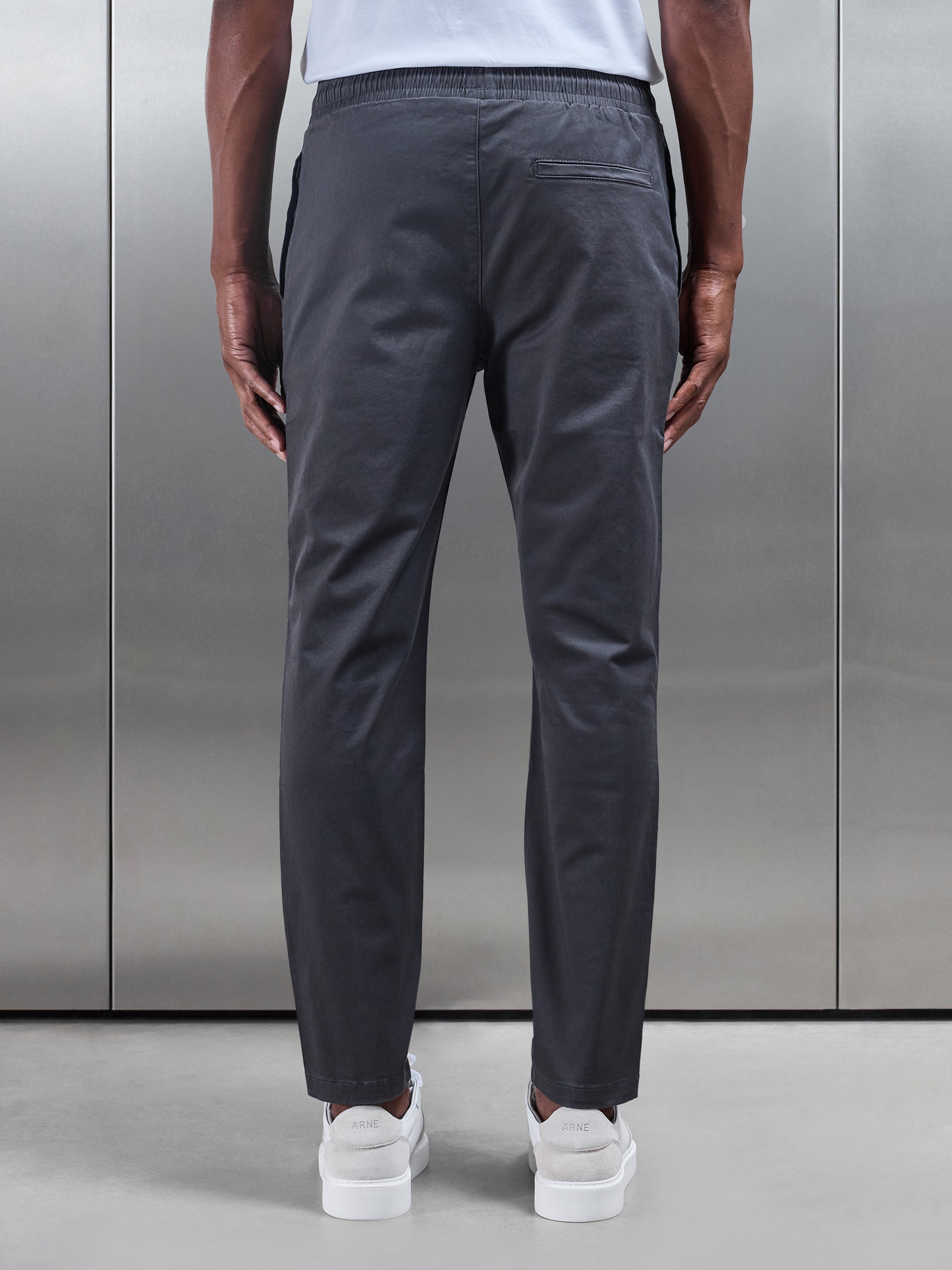 Mens Tailored Drawstring Chino Trouser in Grey