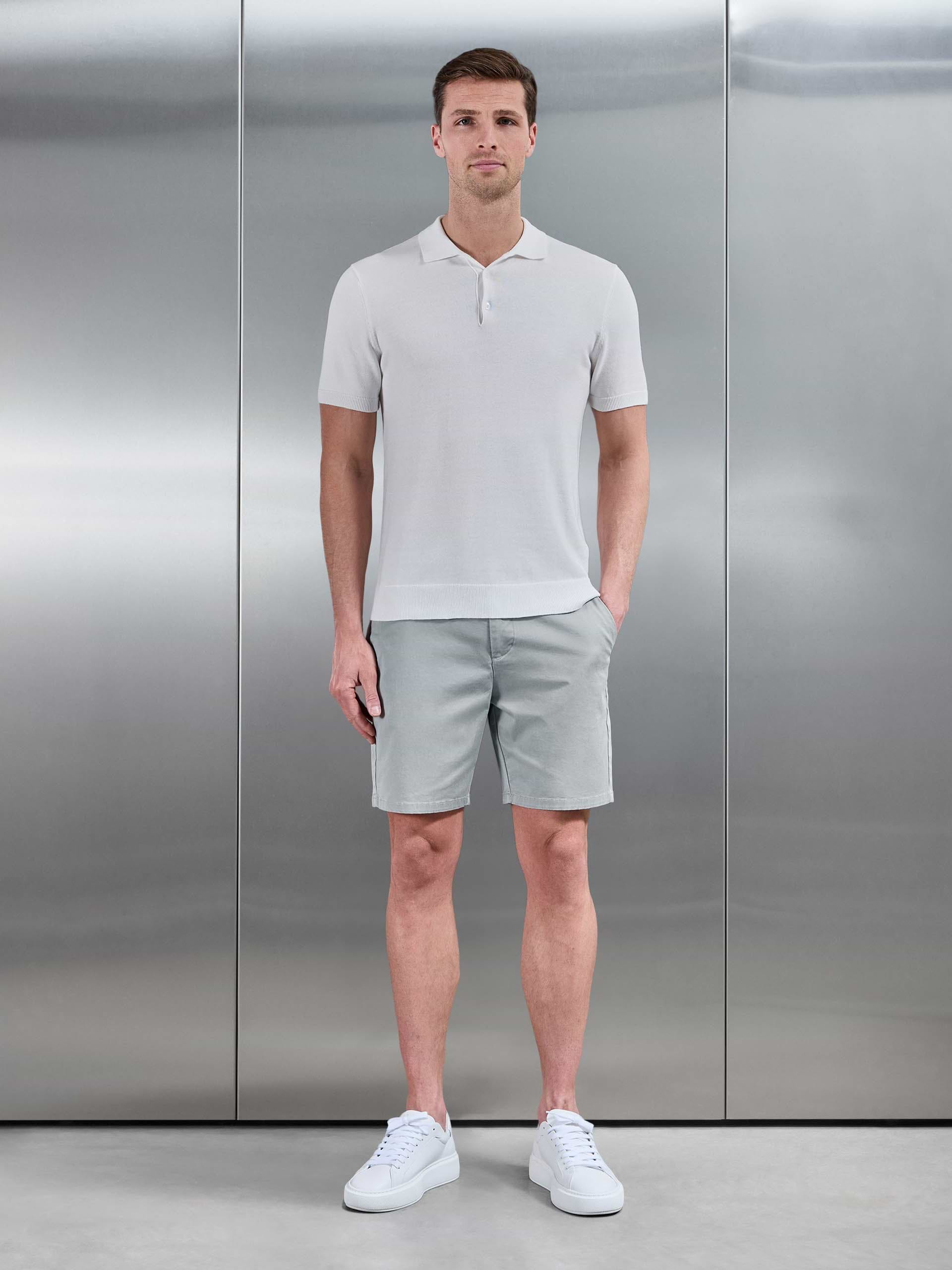 Mens Tailored Side Adjuster Chino Short in Stone