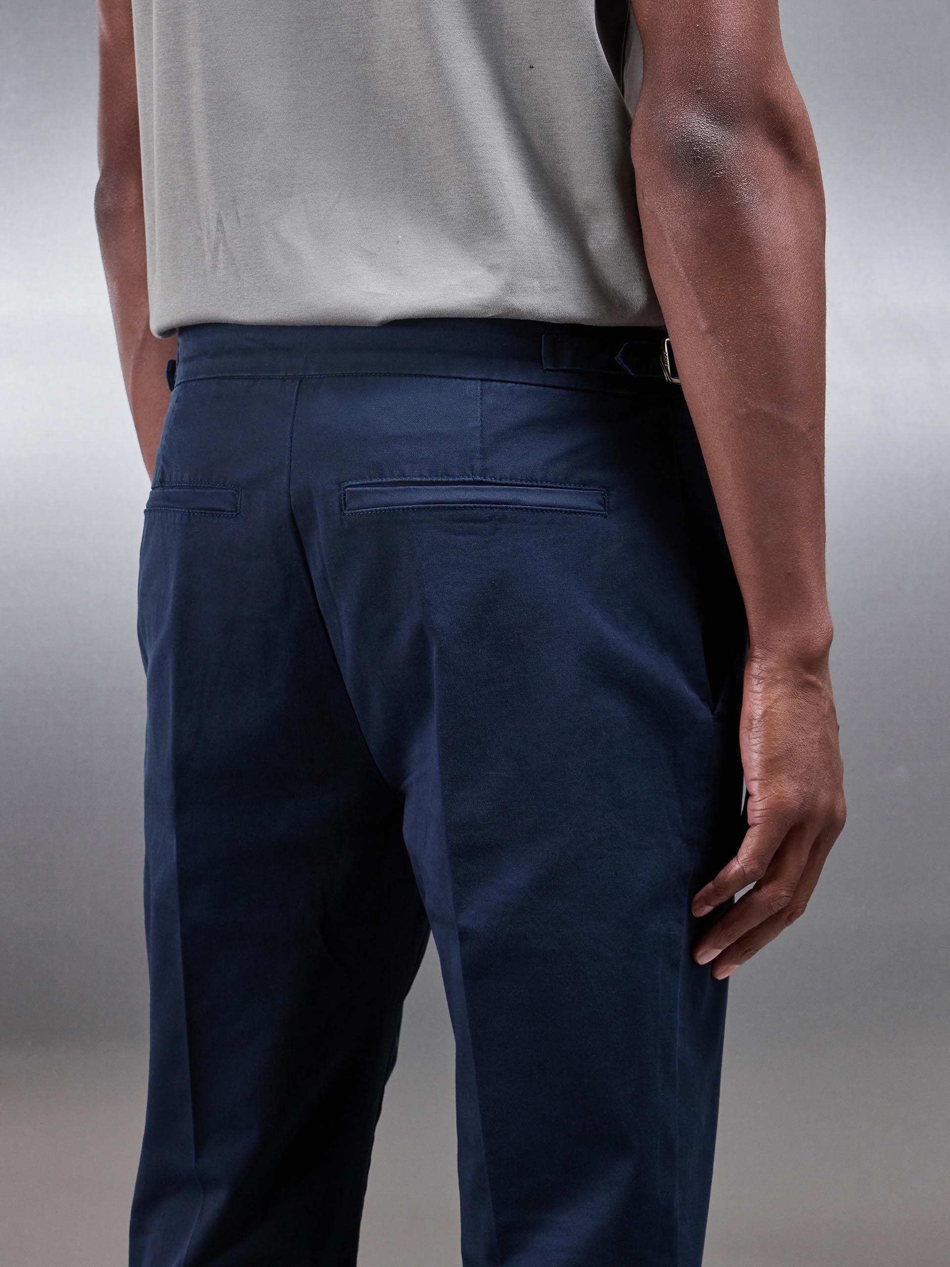 Mens Tailored Side Adjuster Chino Trouser in Navy