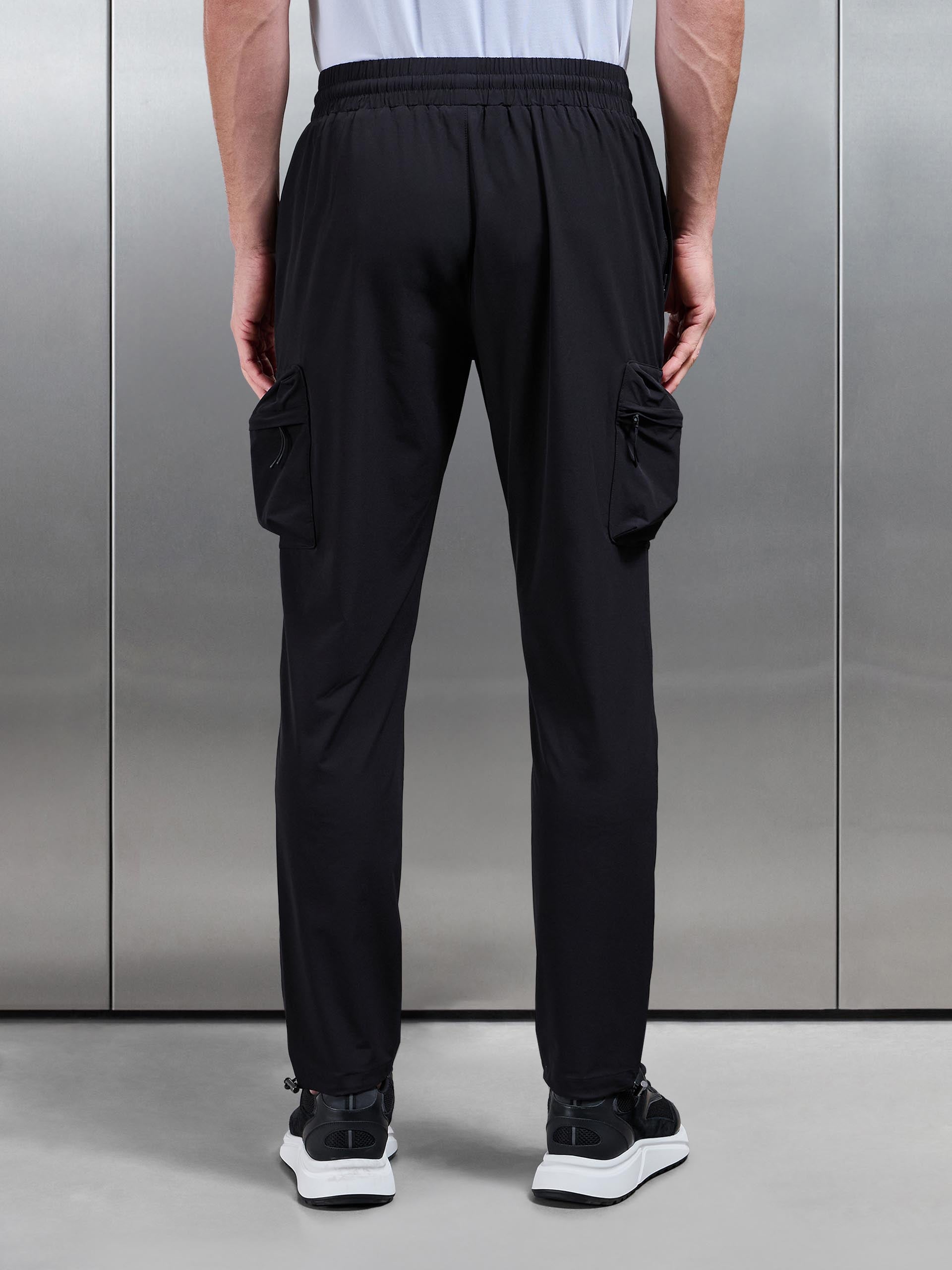Mens Technical 3D Cargo Pant in Black