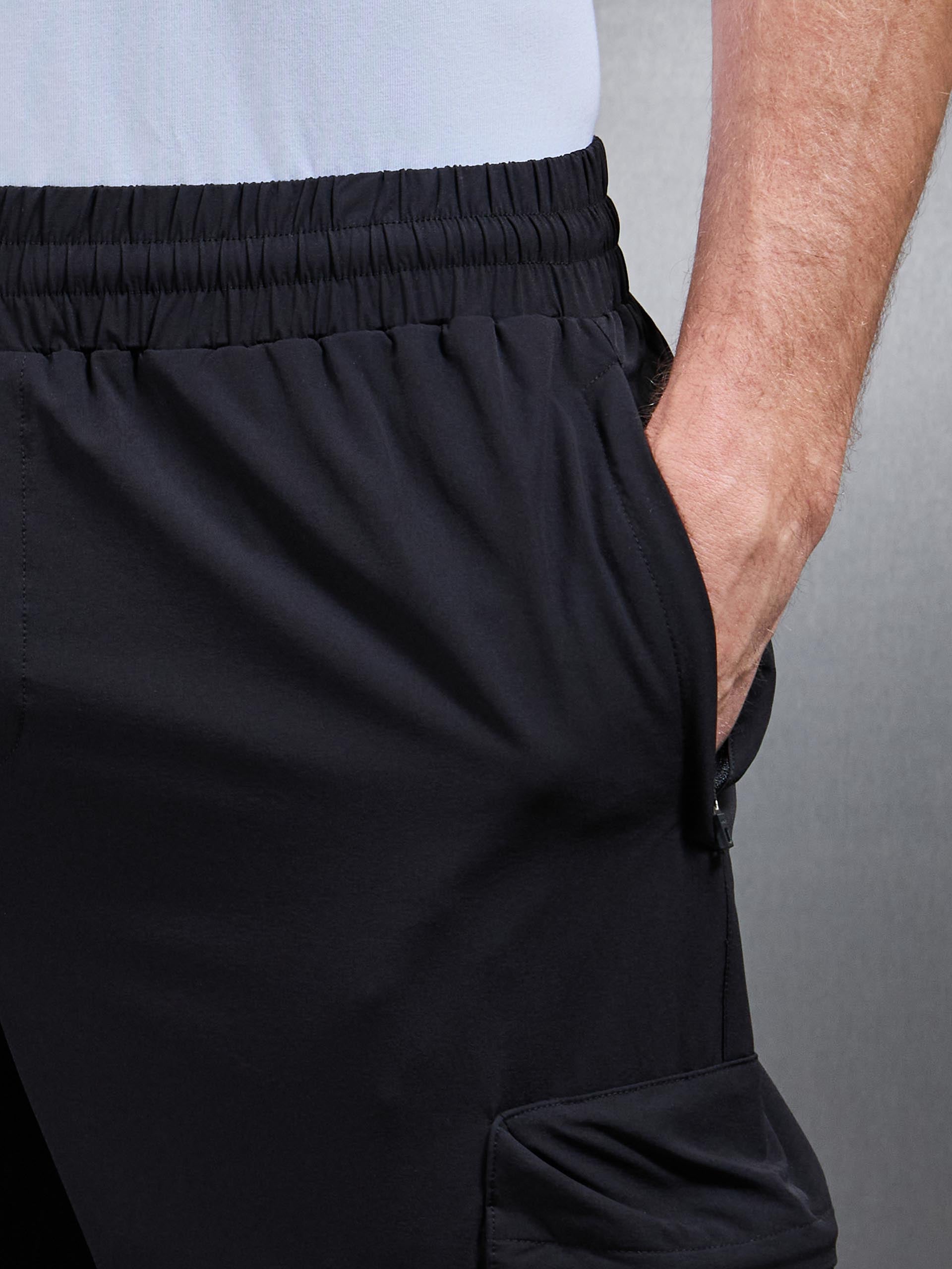 Mens Technical 3D Cargo Pant in Black