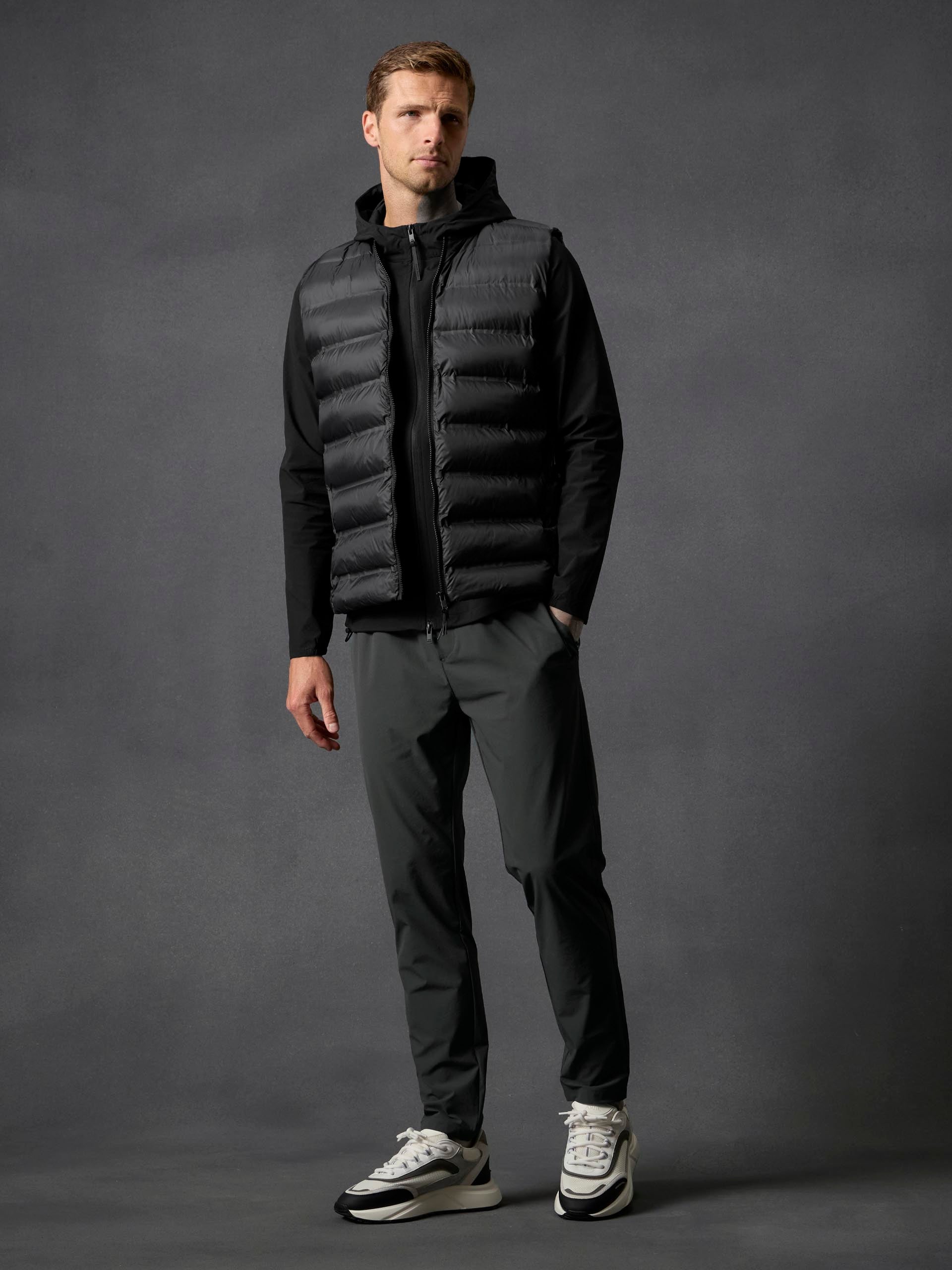 Mens Technical Bomber Gilet in Black