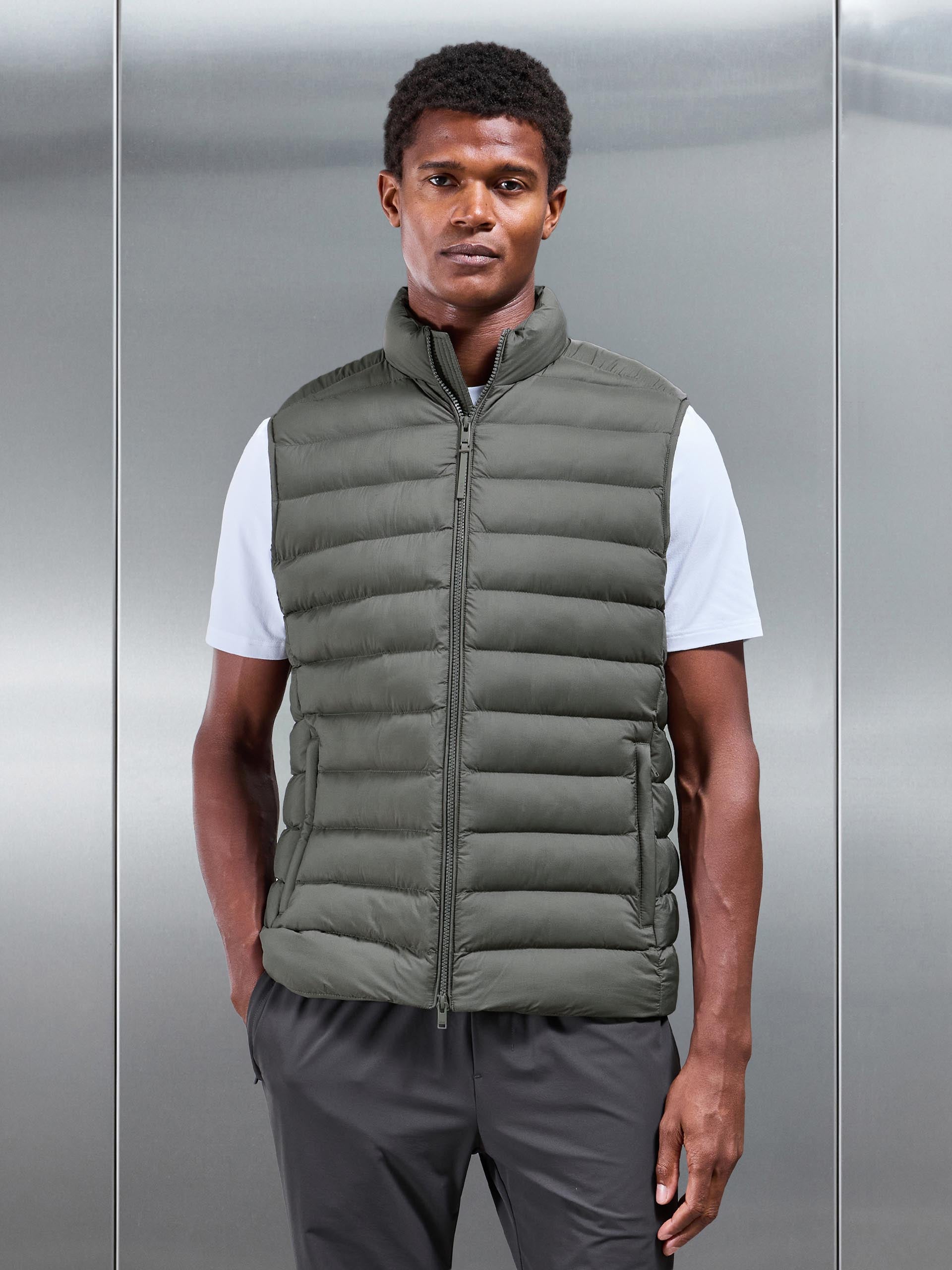 Mens Technical Puffer Gilet in Olive