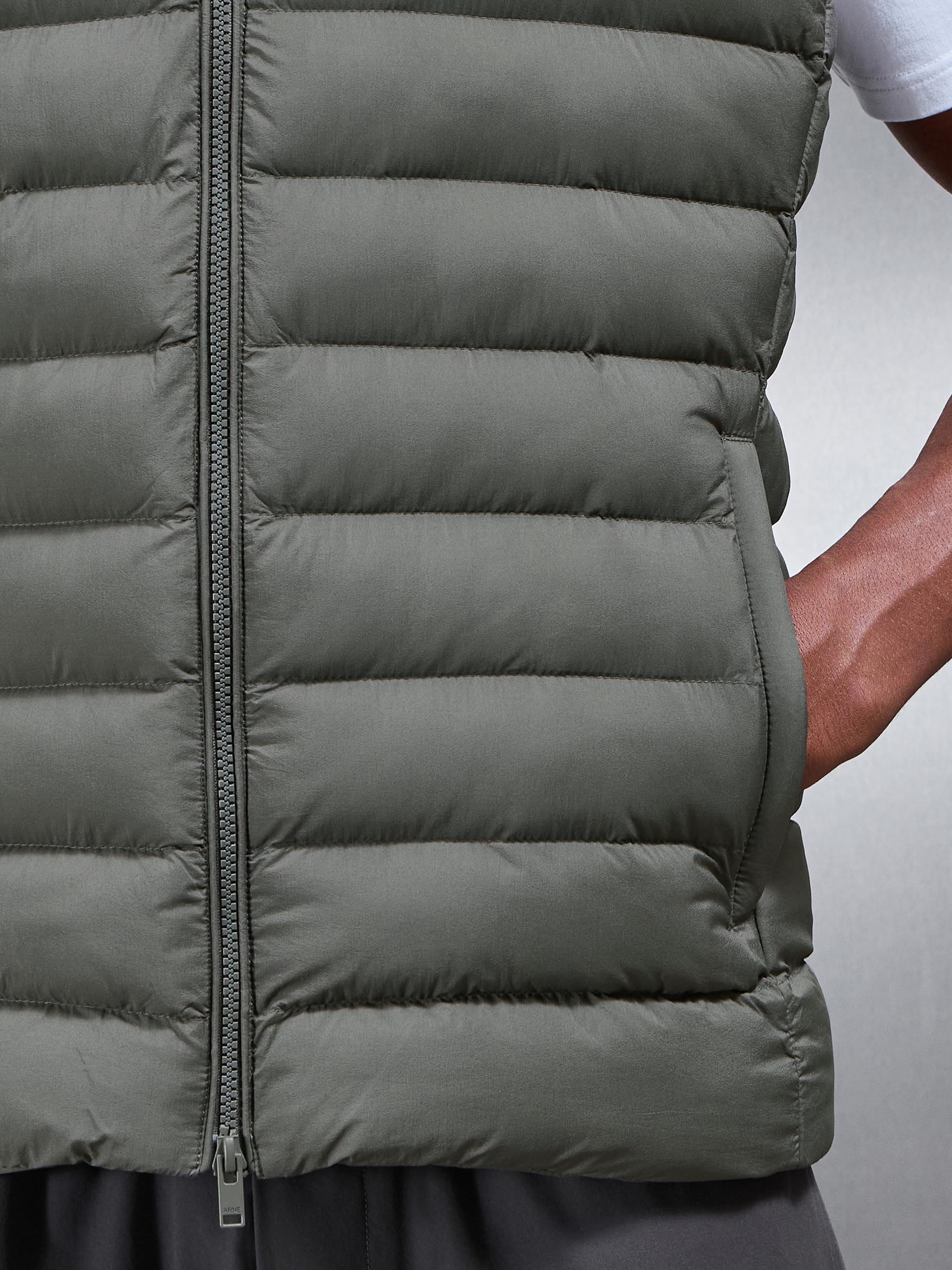 Mens Technical Puffer Gilet in Olive