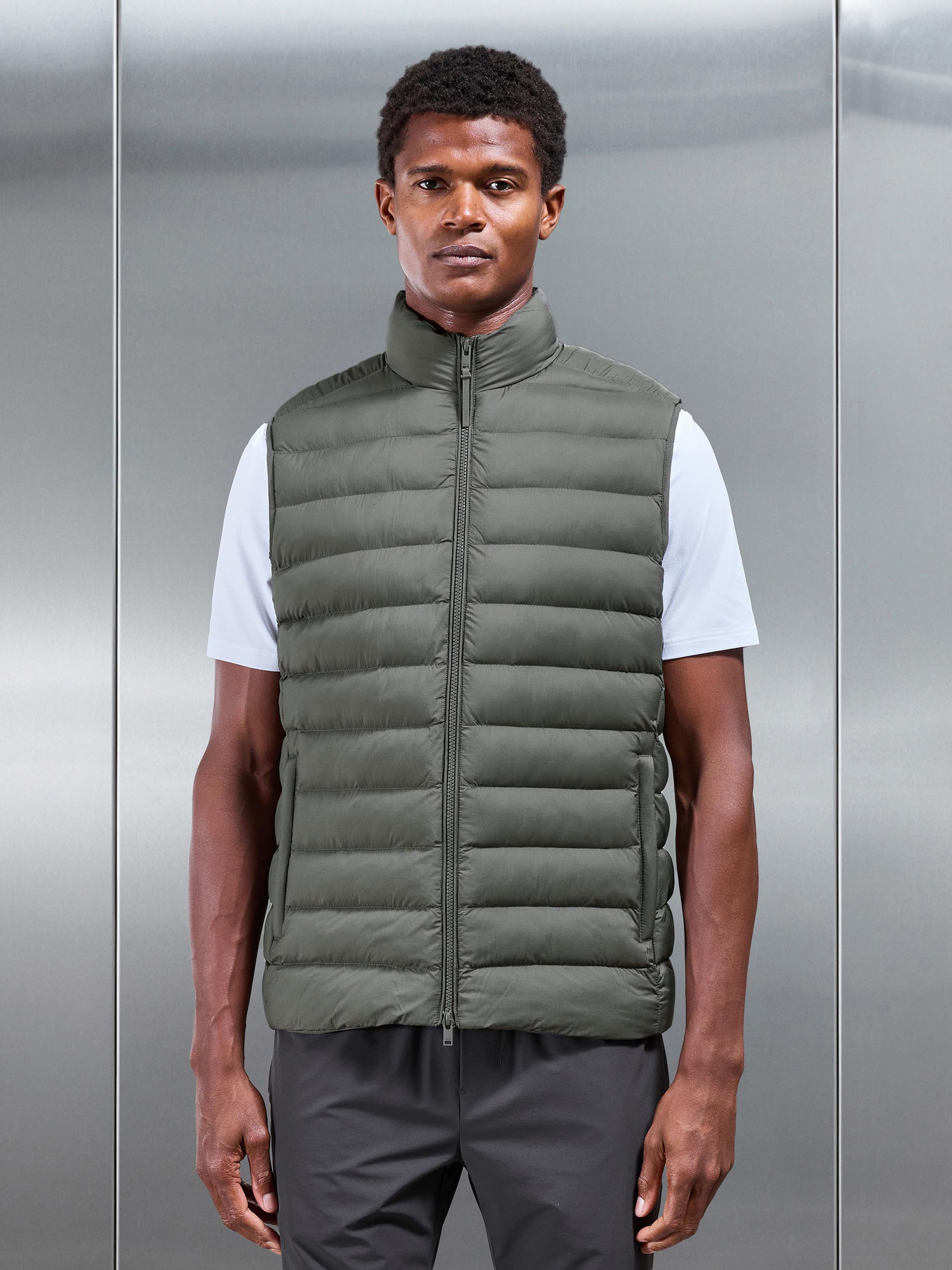 Mens Technical Puffer Gilet in Olive