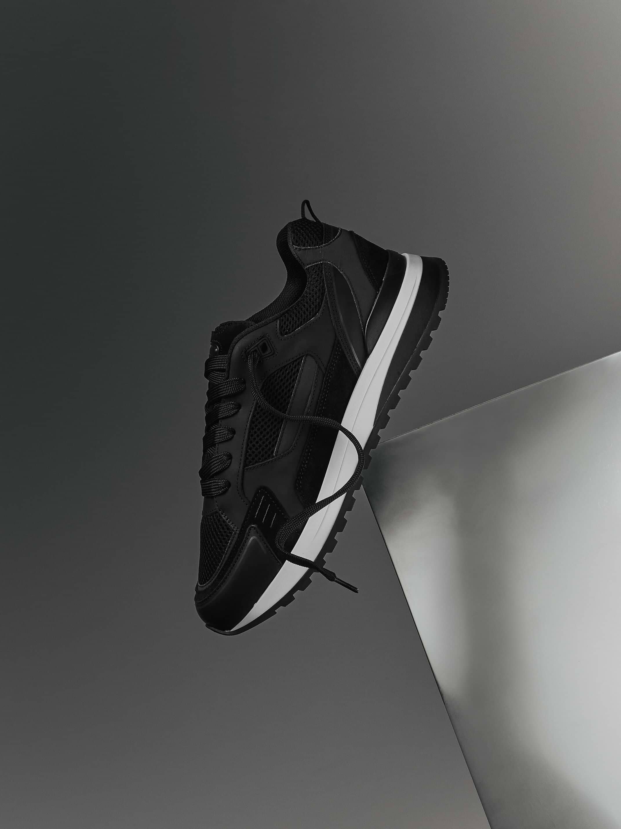 Mens Technical Racer in Black