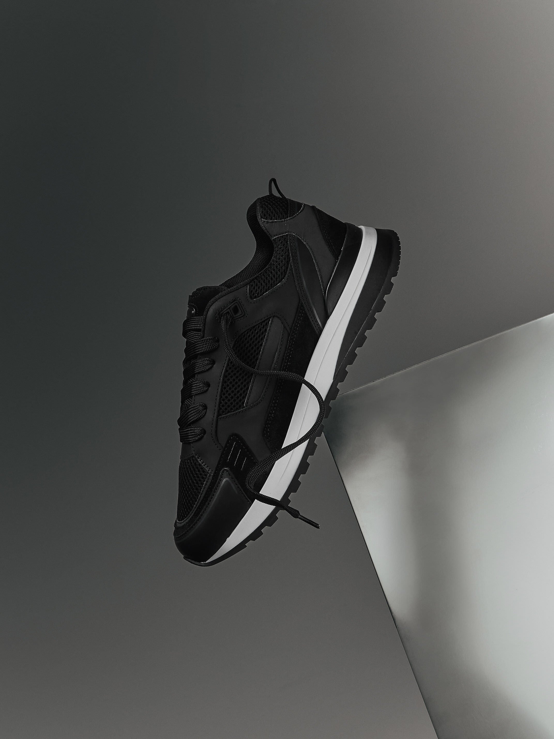 Mens Technical Racer in Black