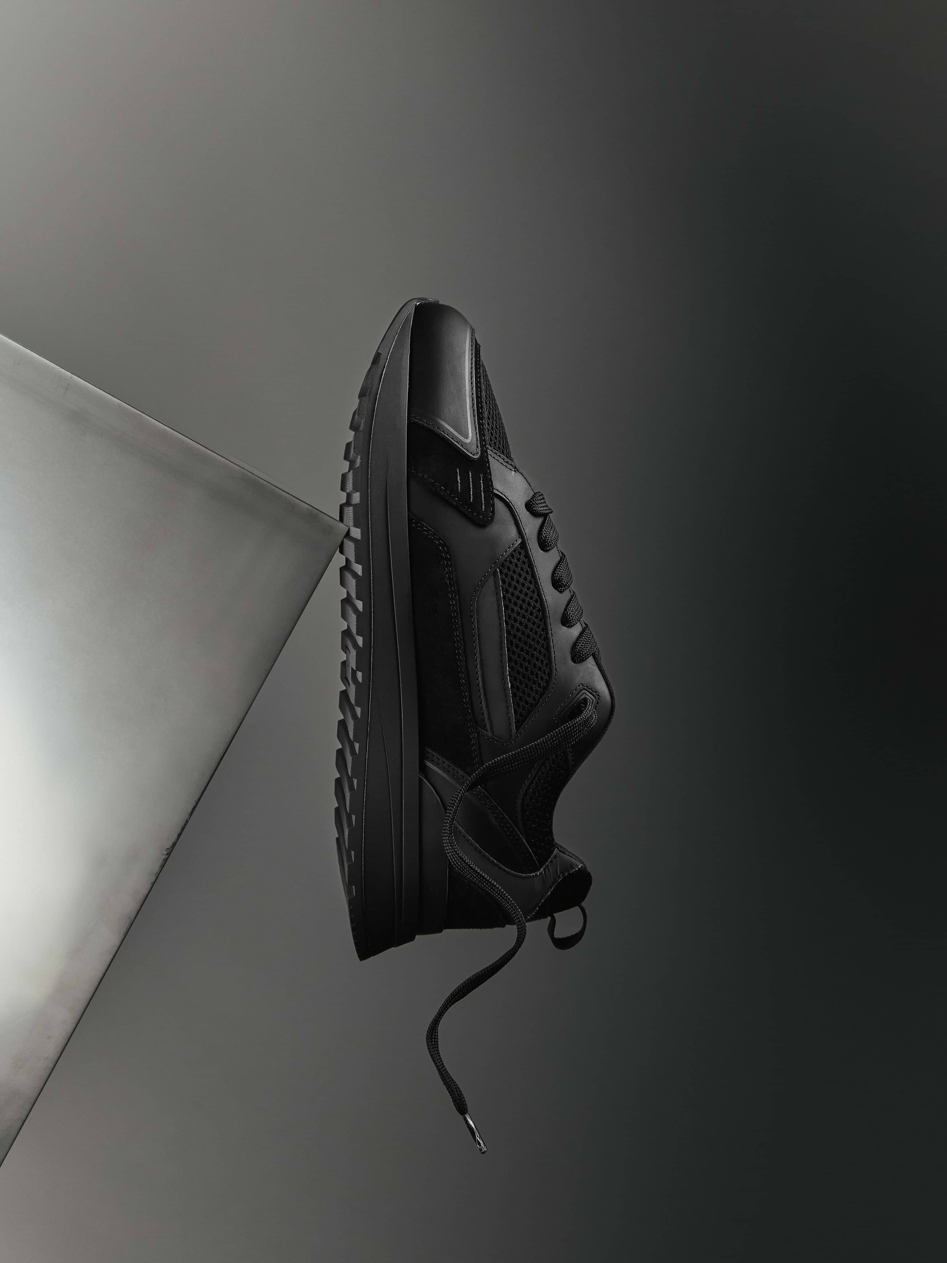 Mens Technical Racer in Triple Black
