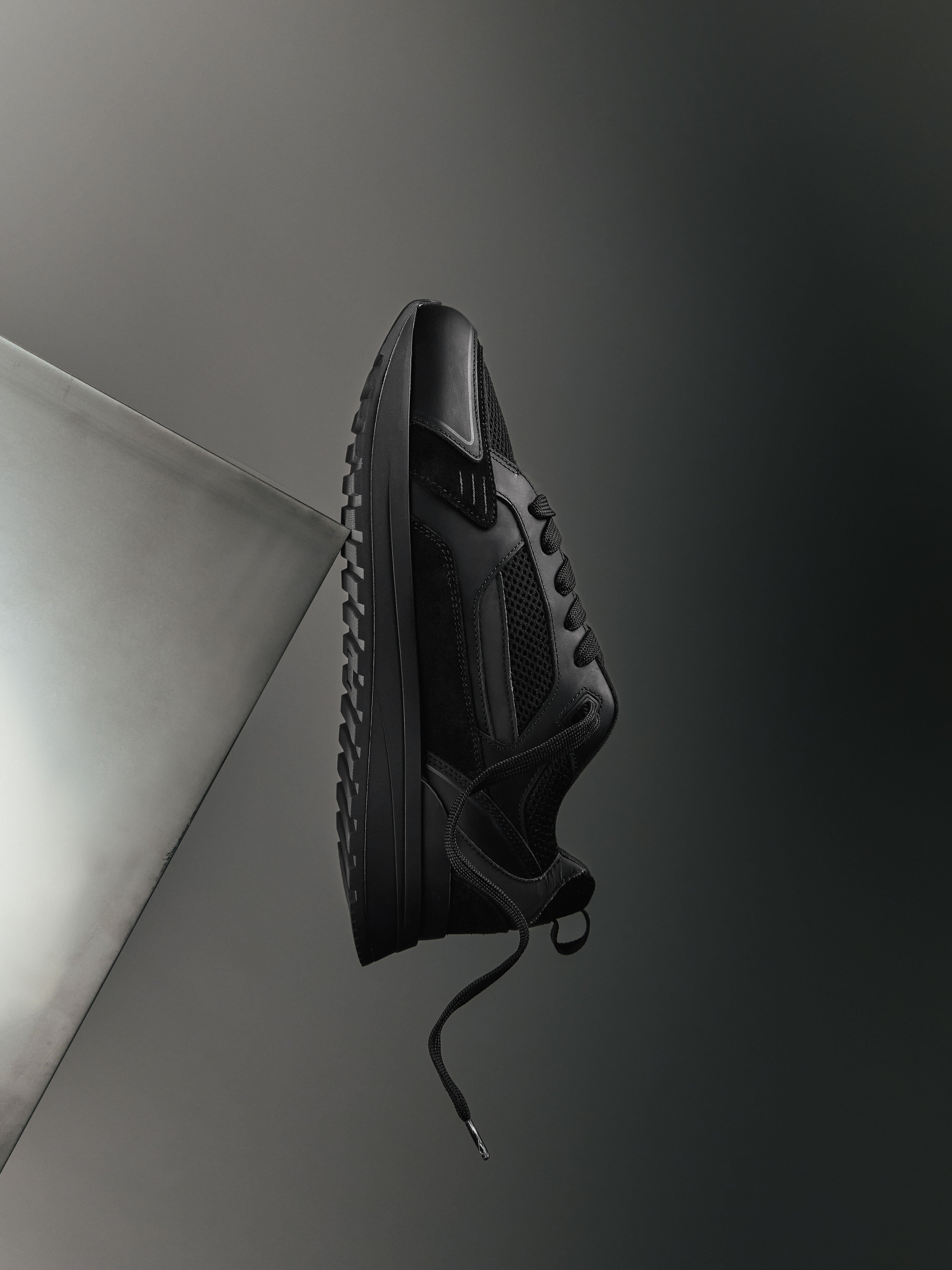 Mens Technical Racer in Triple Black