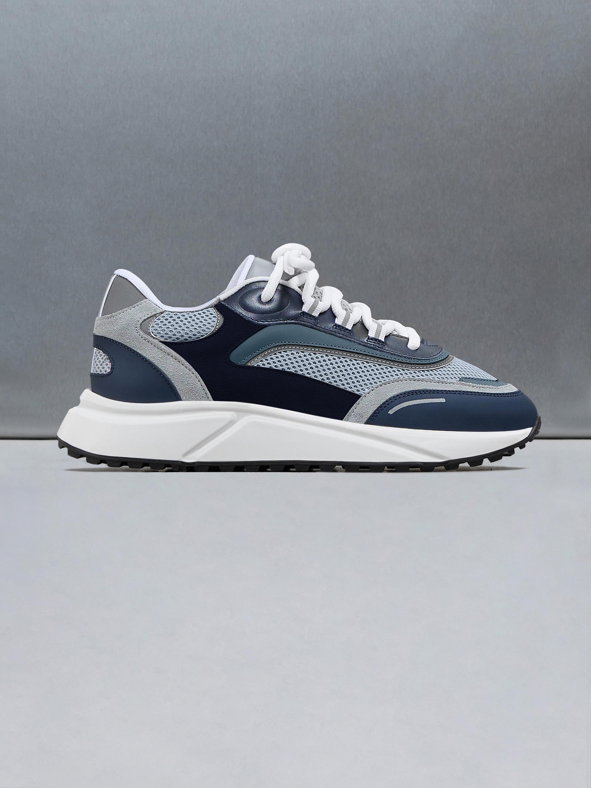 Mens Technical Runner 2.0 in Air Force Blue