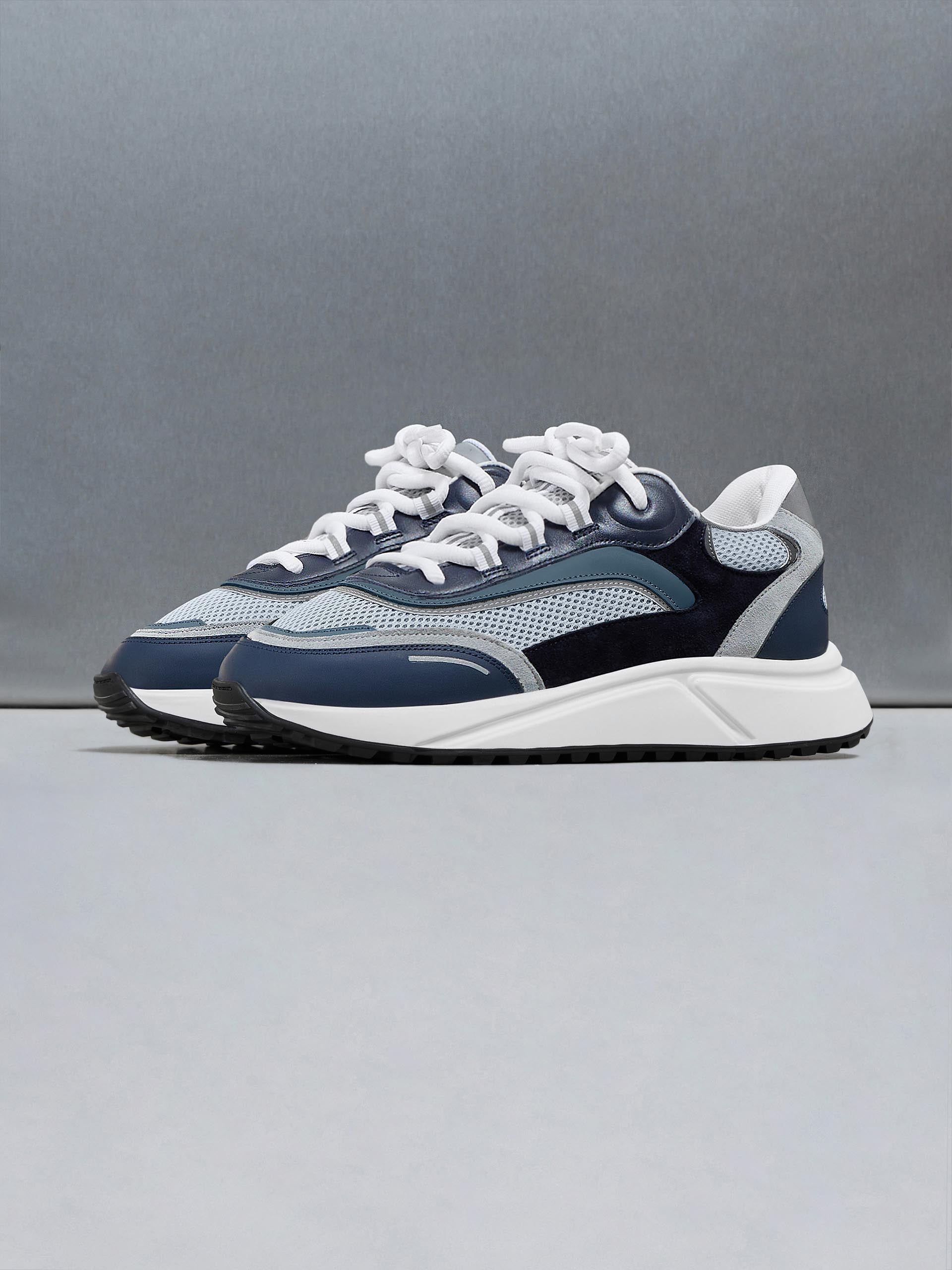 Mens Technical Runner 2.0 in Air Force Blue
