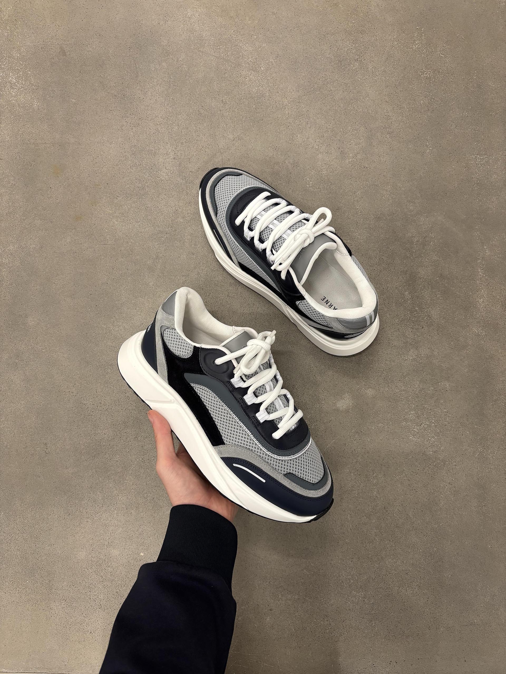 Mens Technical Runner 2.0 in Air Force Blue