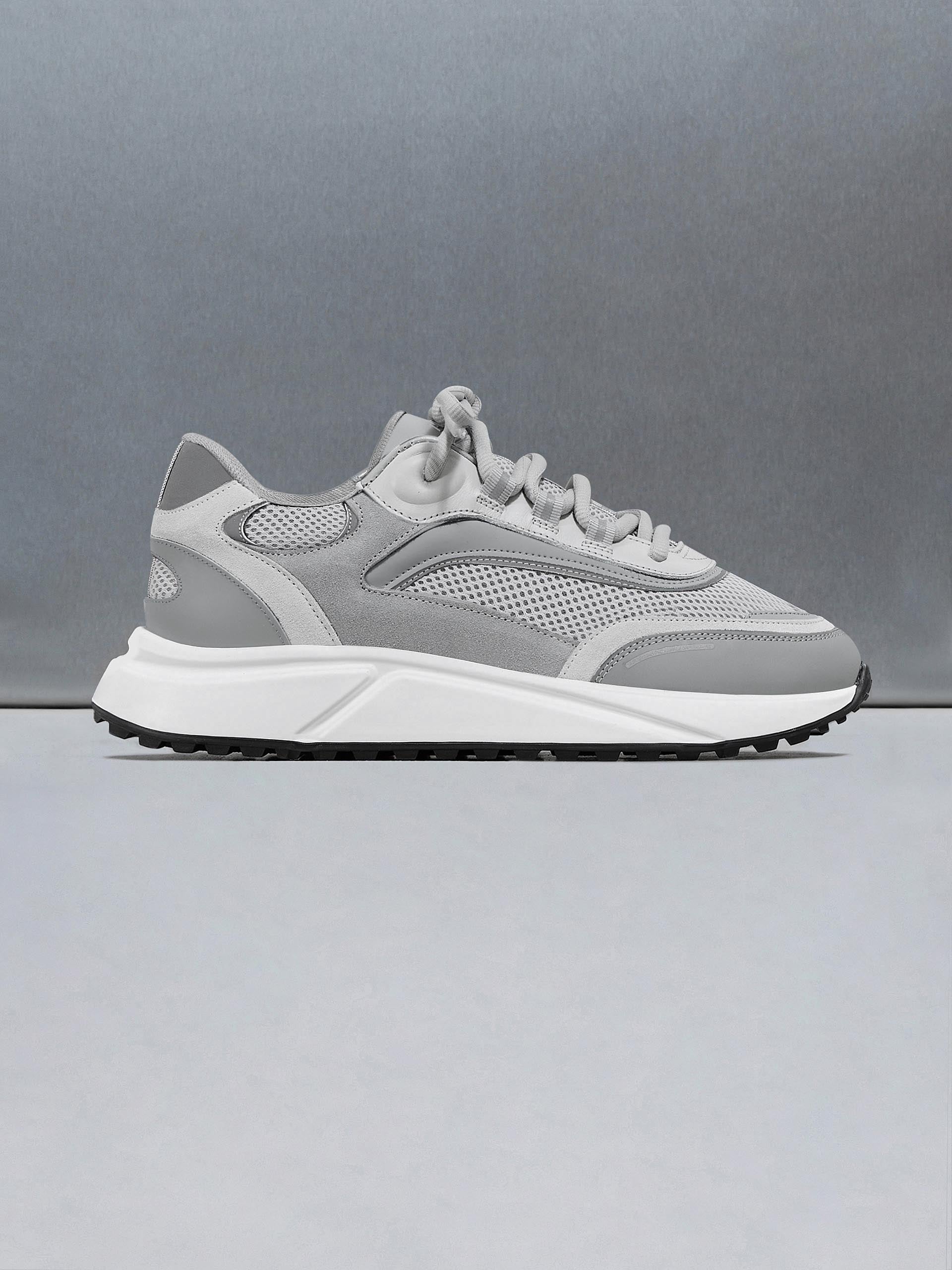 Mens Technical Runner 2.0 in Grey