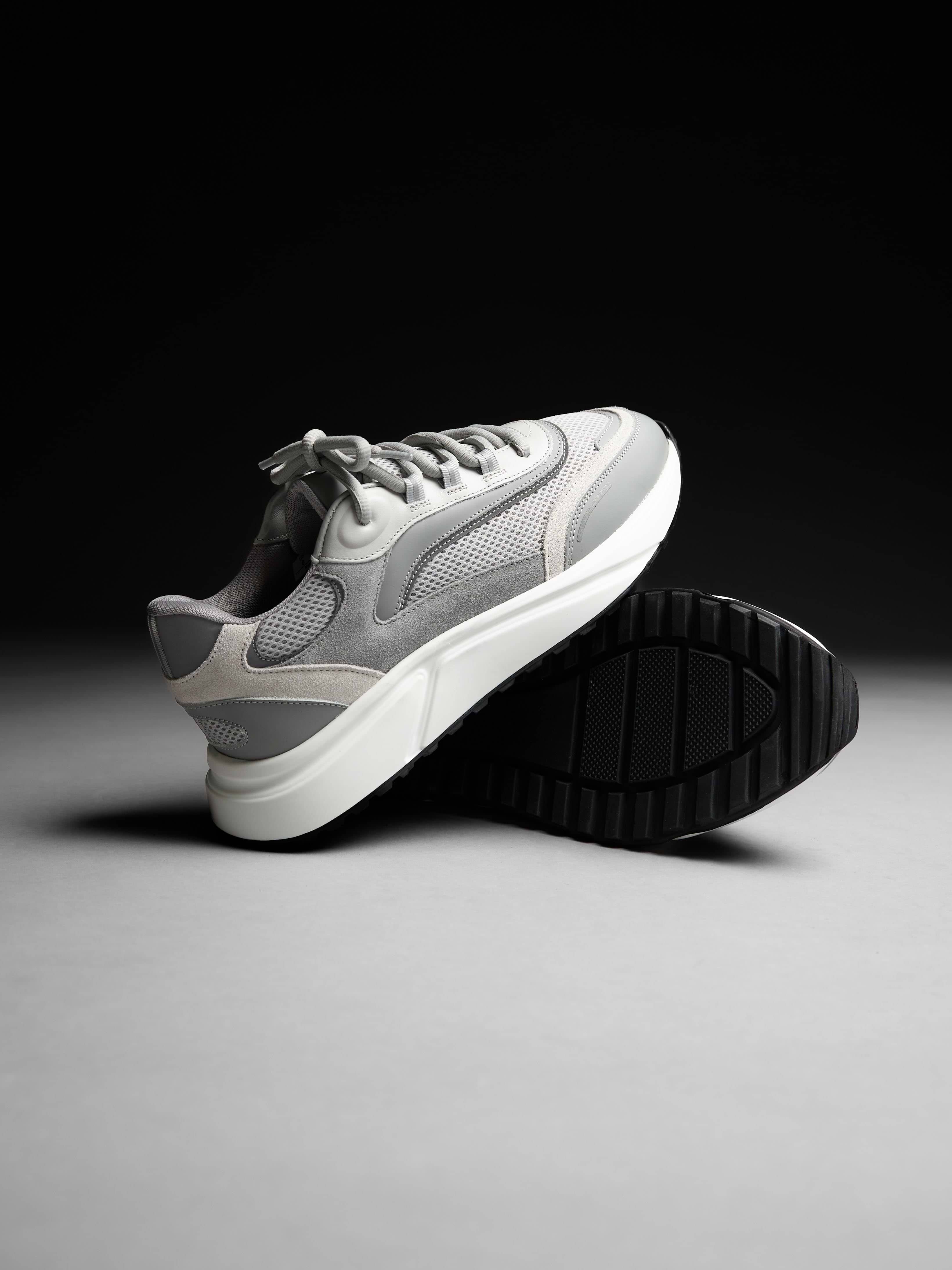 Mens Technical Runner 2.0 in Grey
