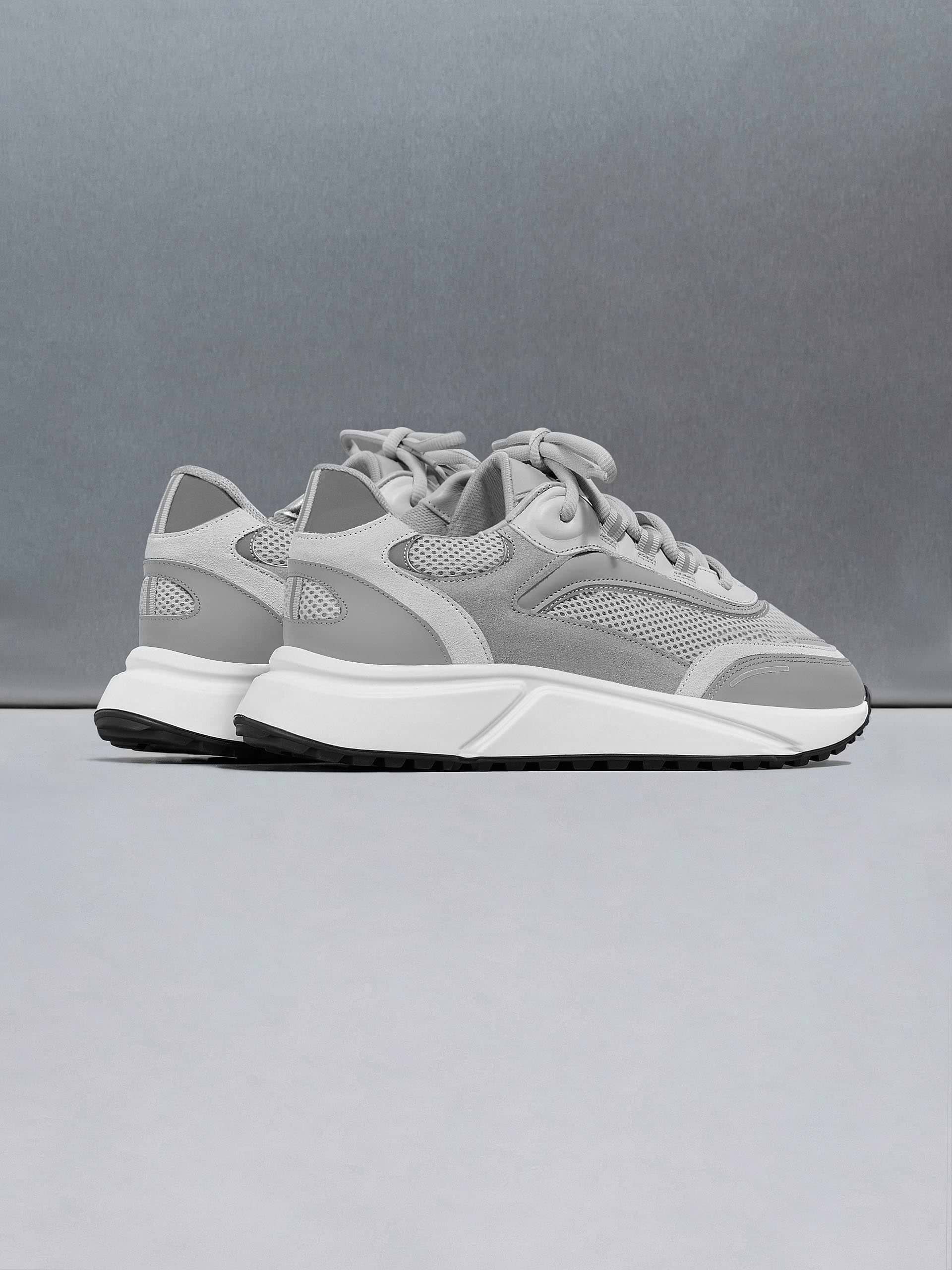 Technical Runner 2.0 in Grey
