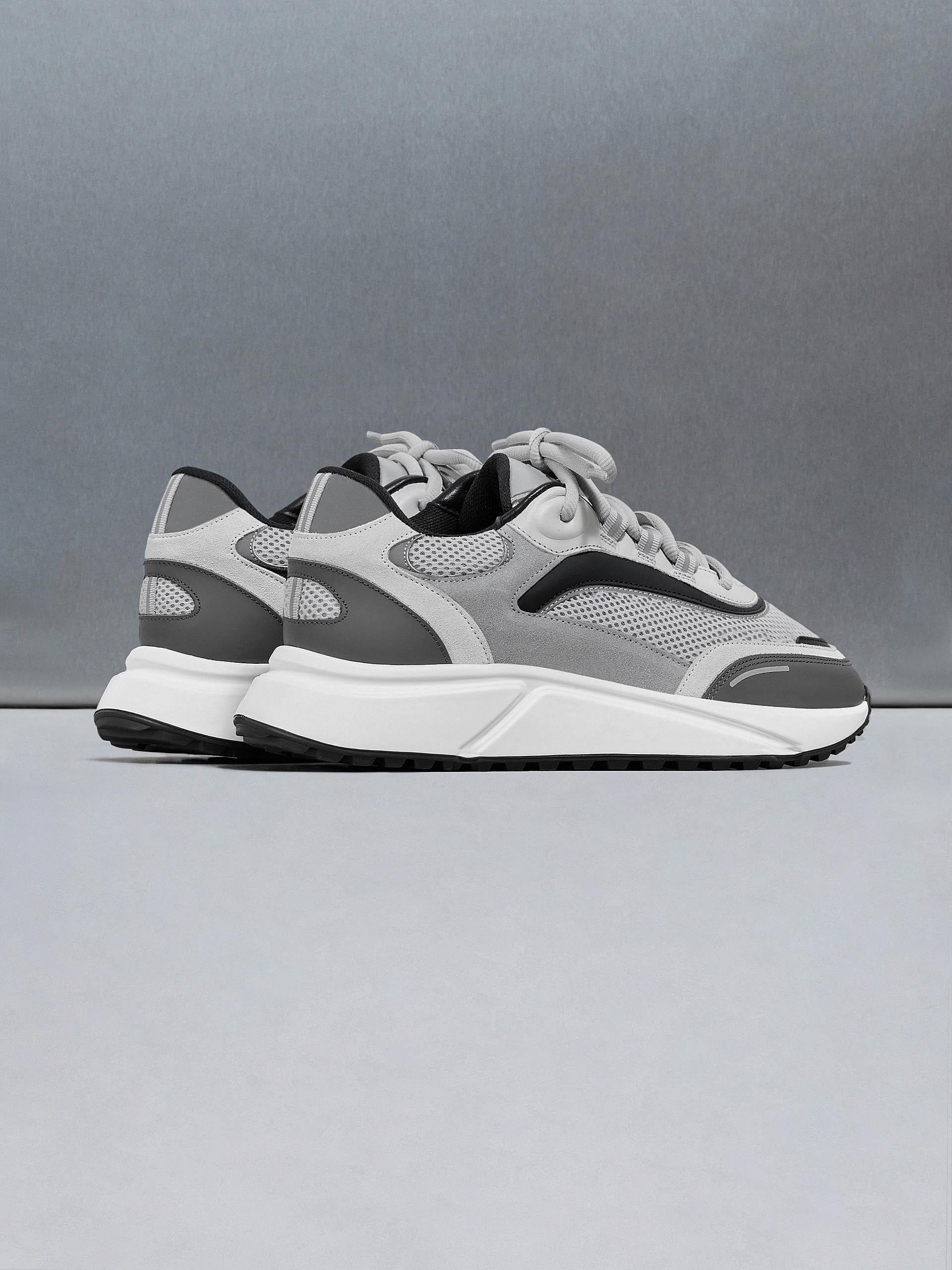 Mens Technical Runner 2.0 in Grey Black