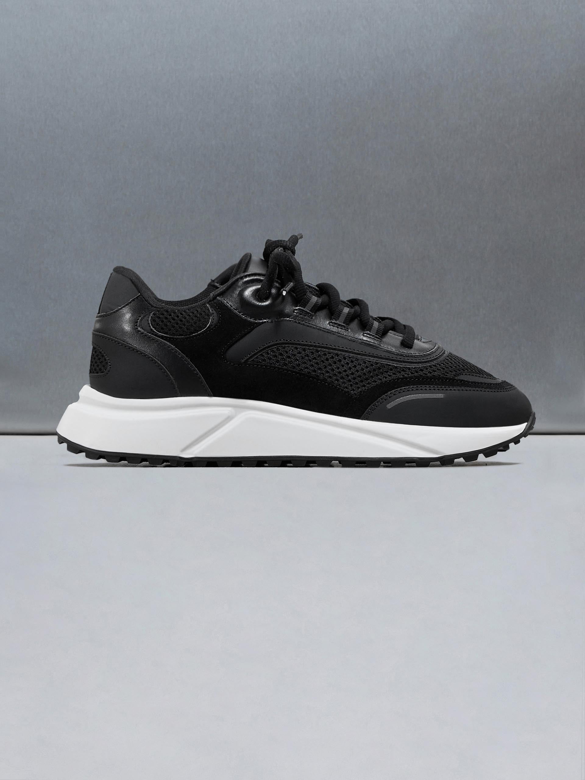 Mens Technical Runner 2.0 in Midnight Black