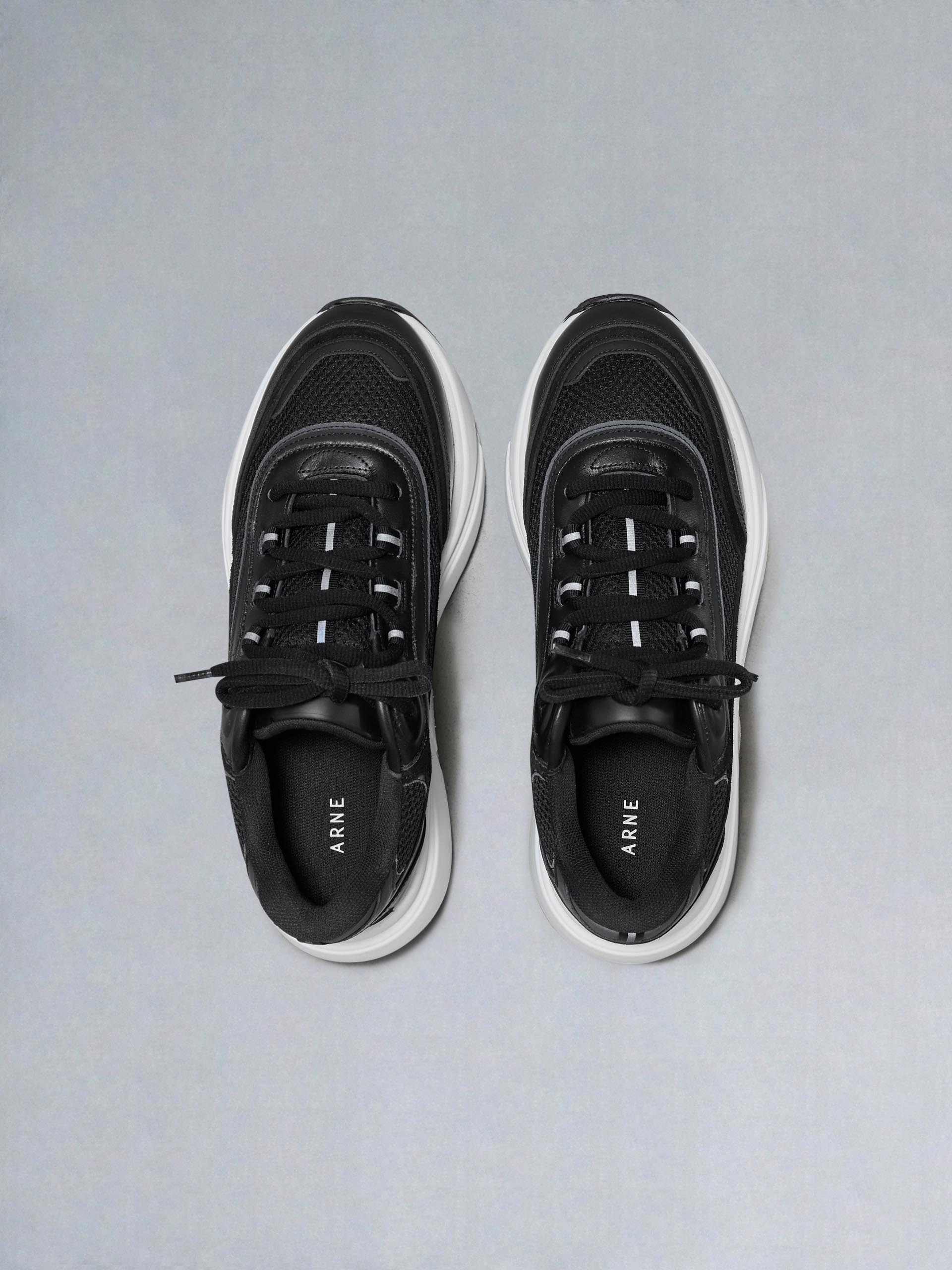Mens Technical Runner 2.0 in Midnight Black