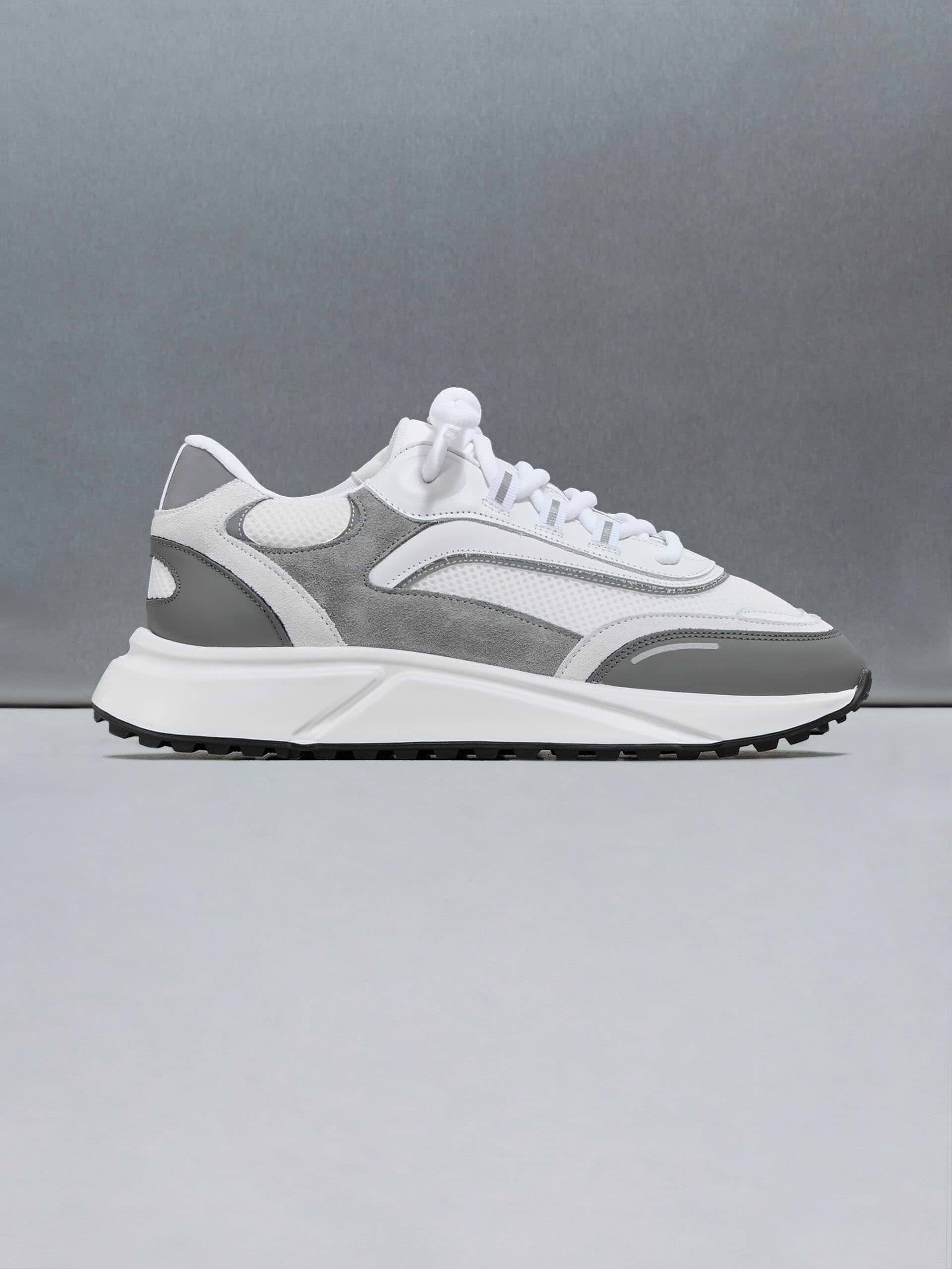 Technical Runner 2.0 in White Grey