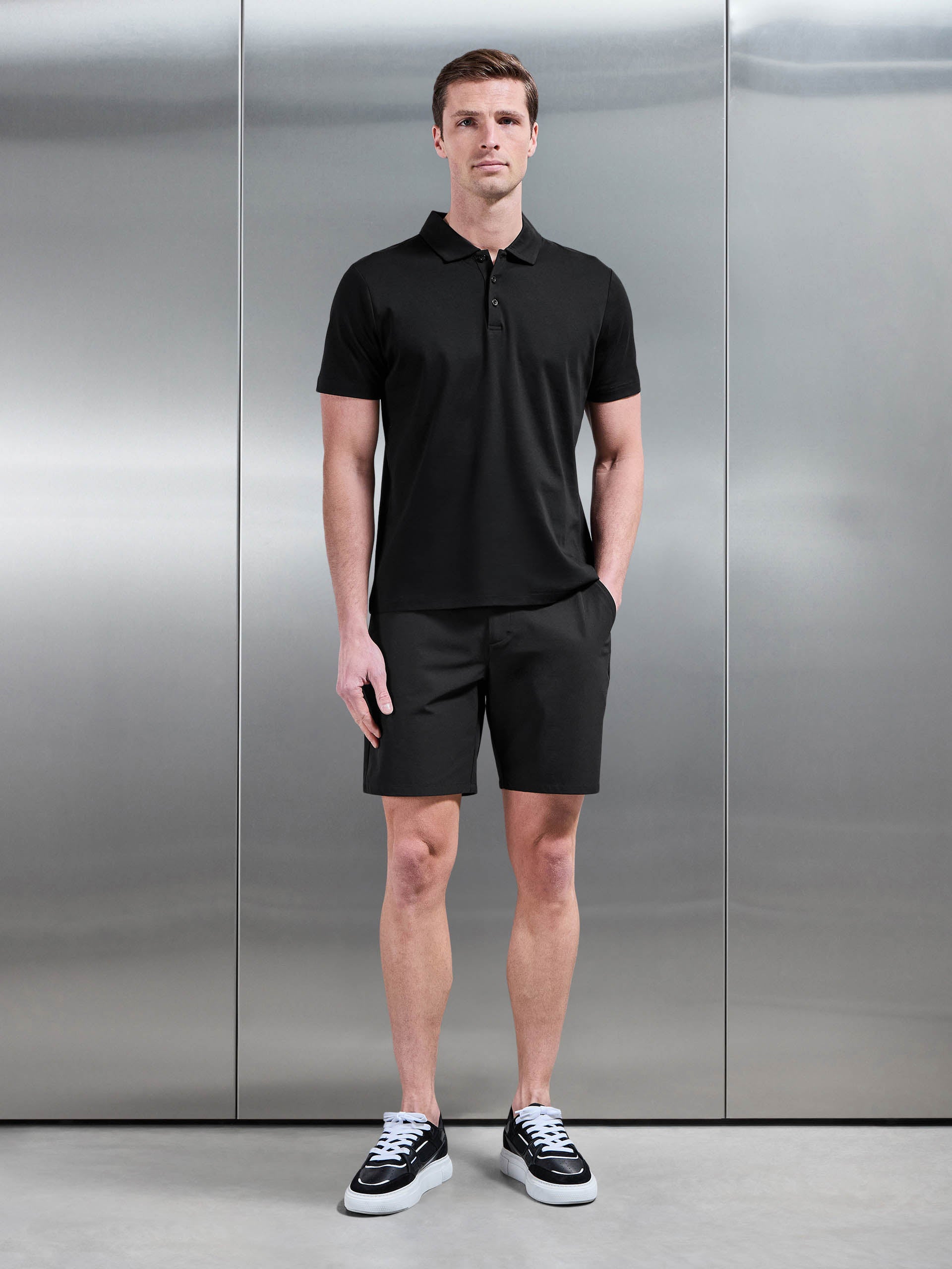Mens Technical Stretch Chino Short in Black