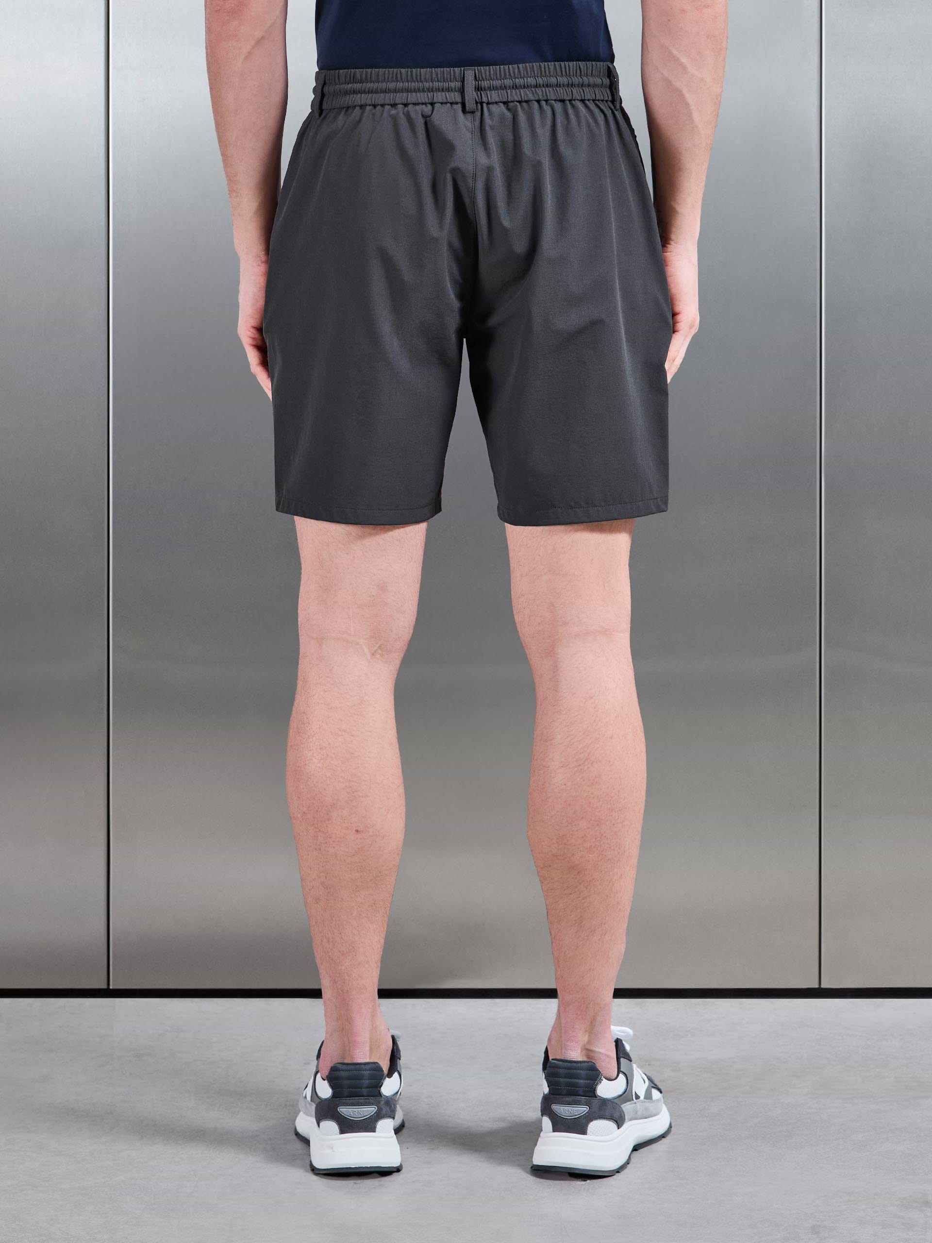 Technical Stretch Chino Short in Grey